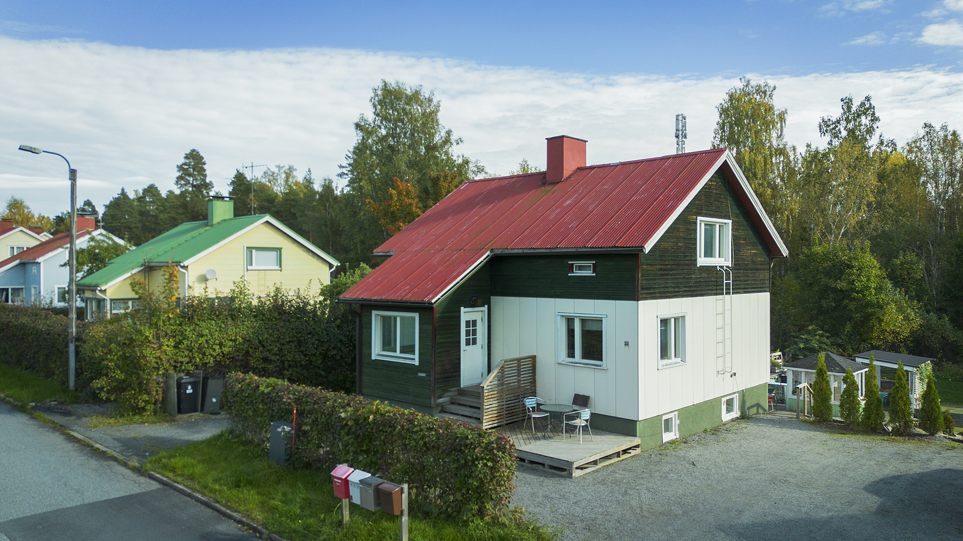 Julkisivu
