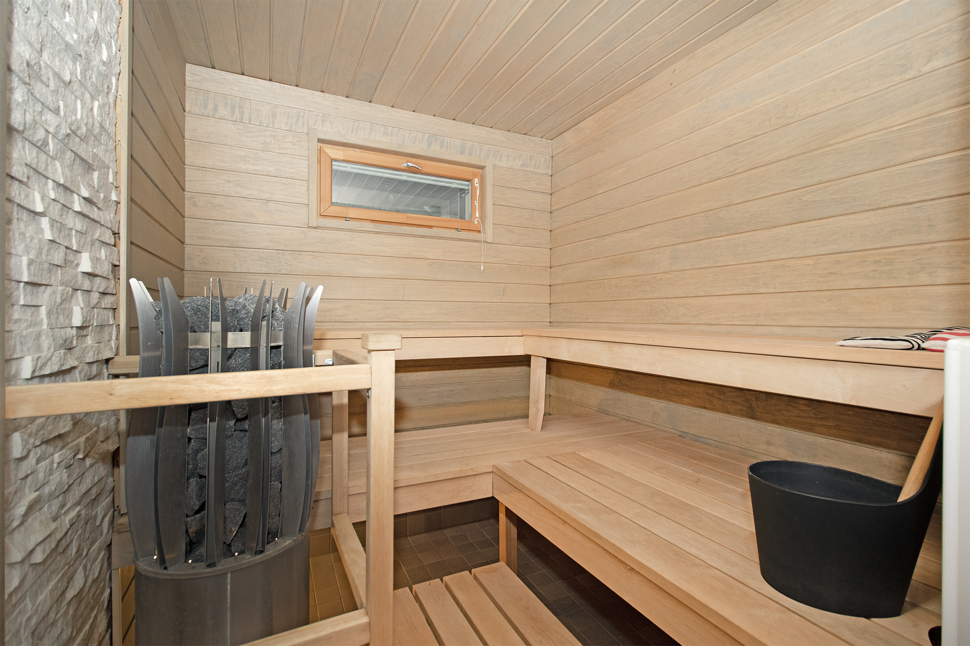 Luhastensalonkatu 21, Saaristokaupunki, Kuopio
