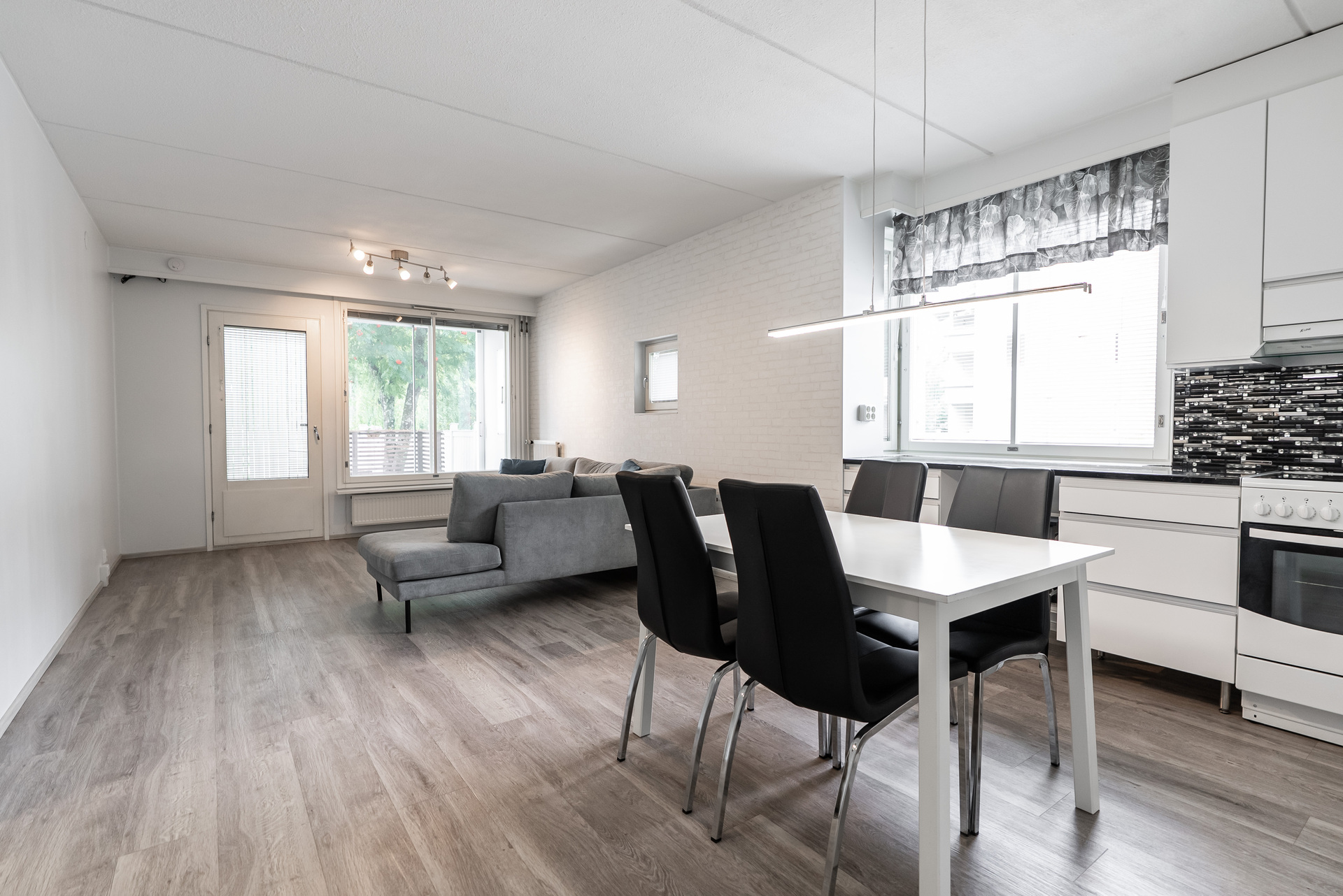 Jatulikivenkatu 8, Maikkula, Oulu