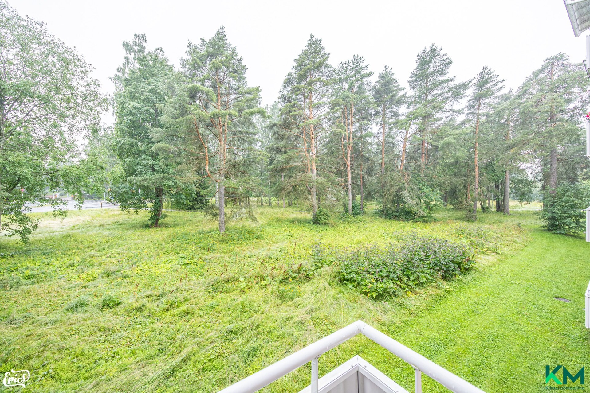 Eteläterassin vihreät näkymät