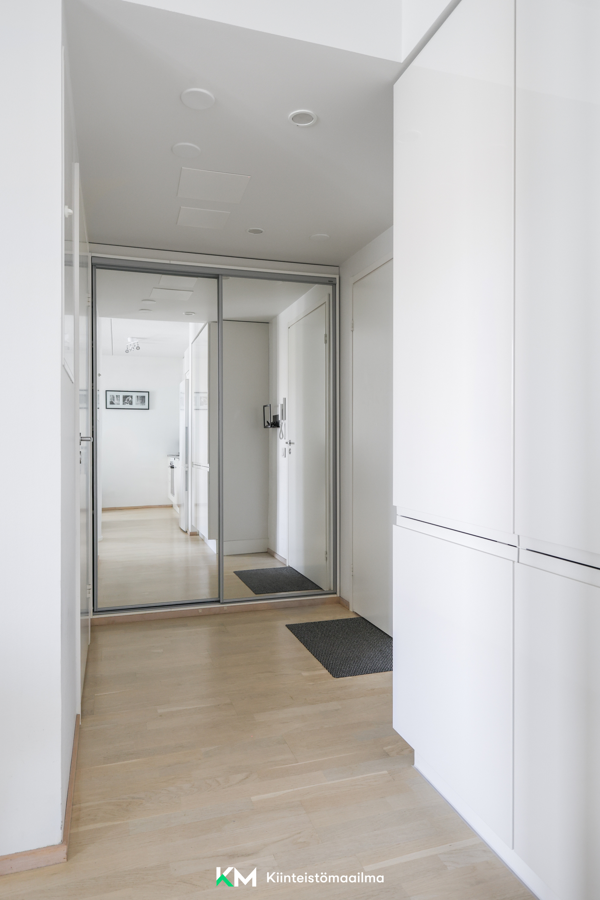 Puolikuu 2, Espoo