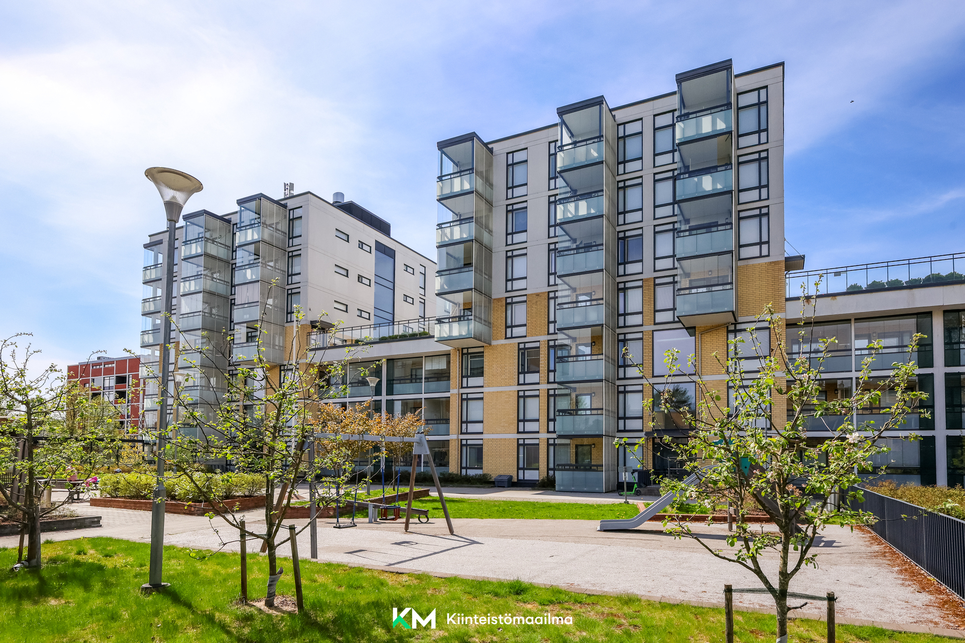 Puolikuu 2, Espoo
