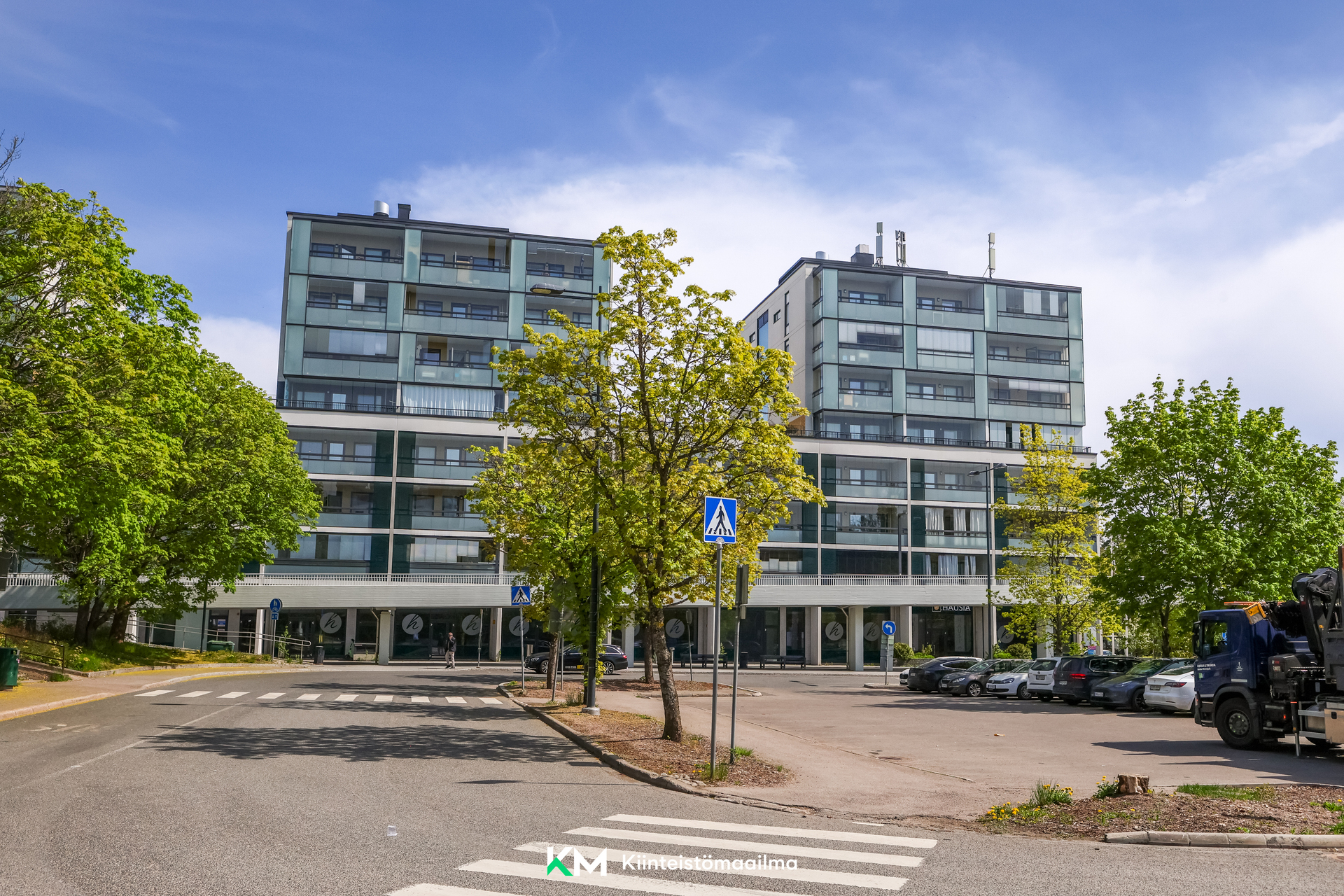 Puolikuu 2, Espoo