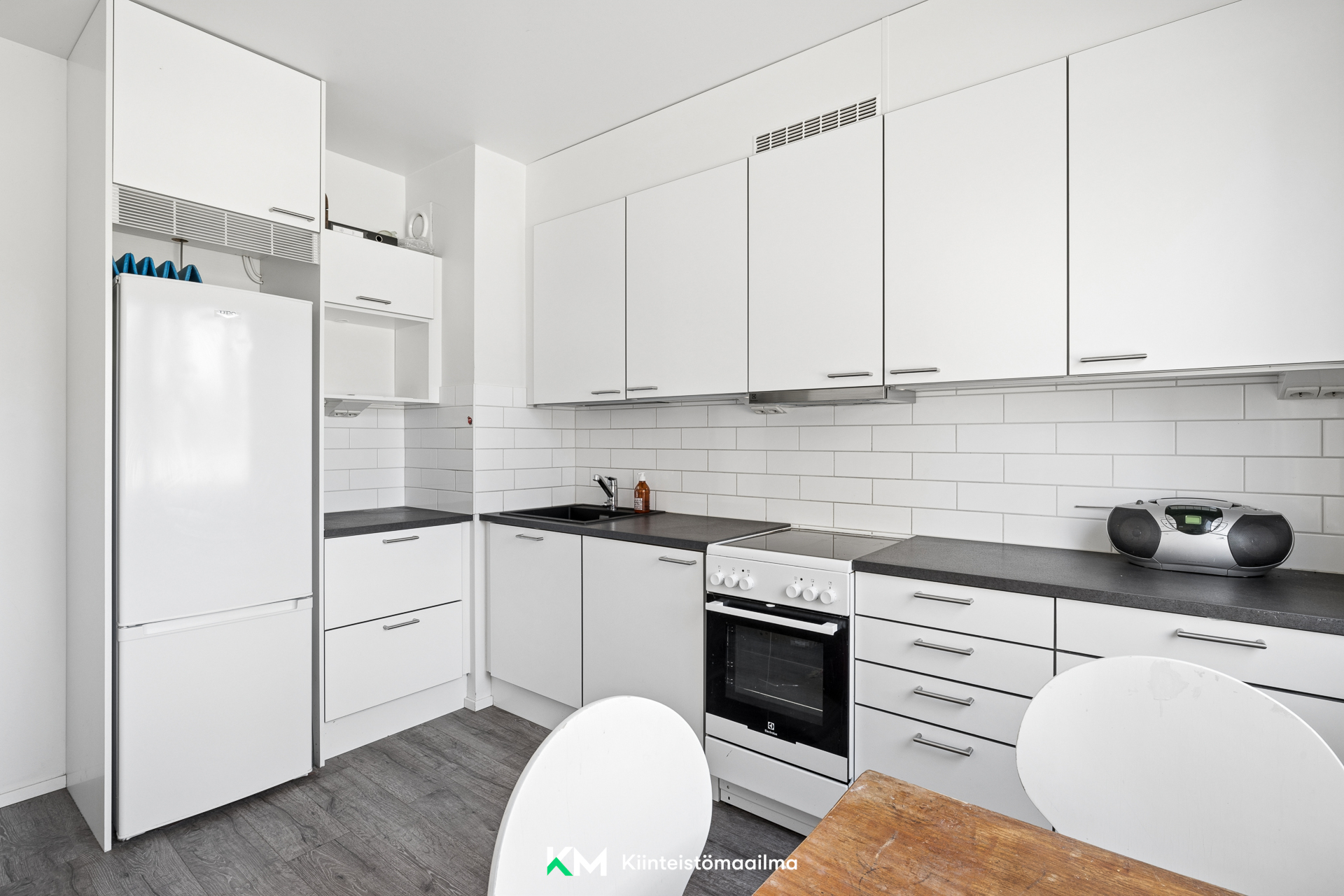 Teuvo Pakkalan tie 8, Pohjois-Haaga, Helsinki