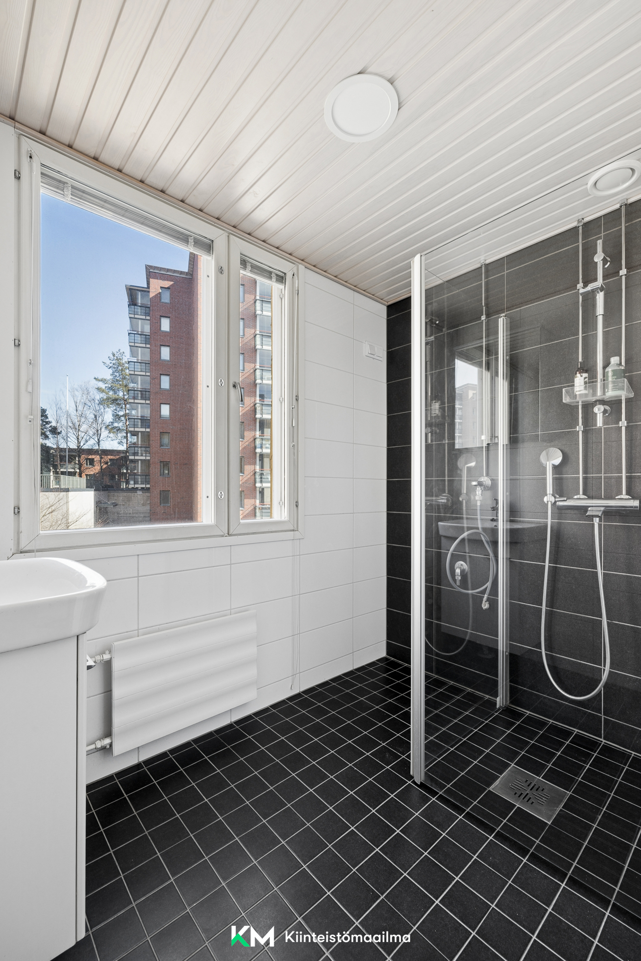 Teuvo Pakkalan tie 8, Pohjois-Haaga, Helsinki