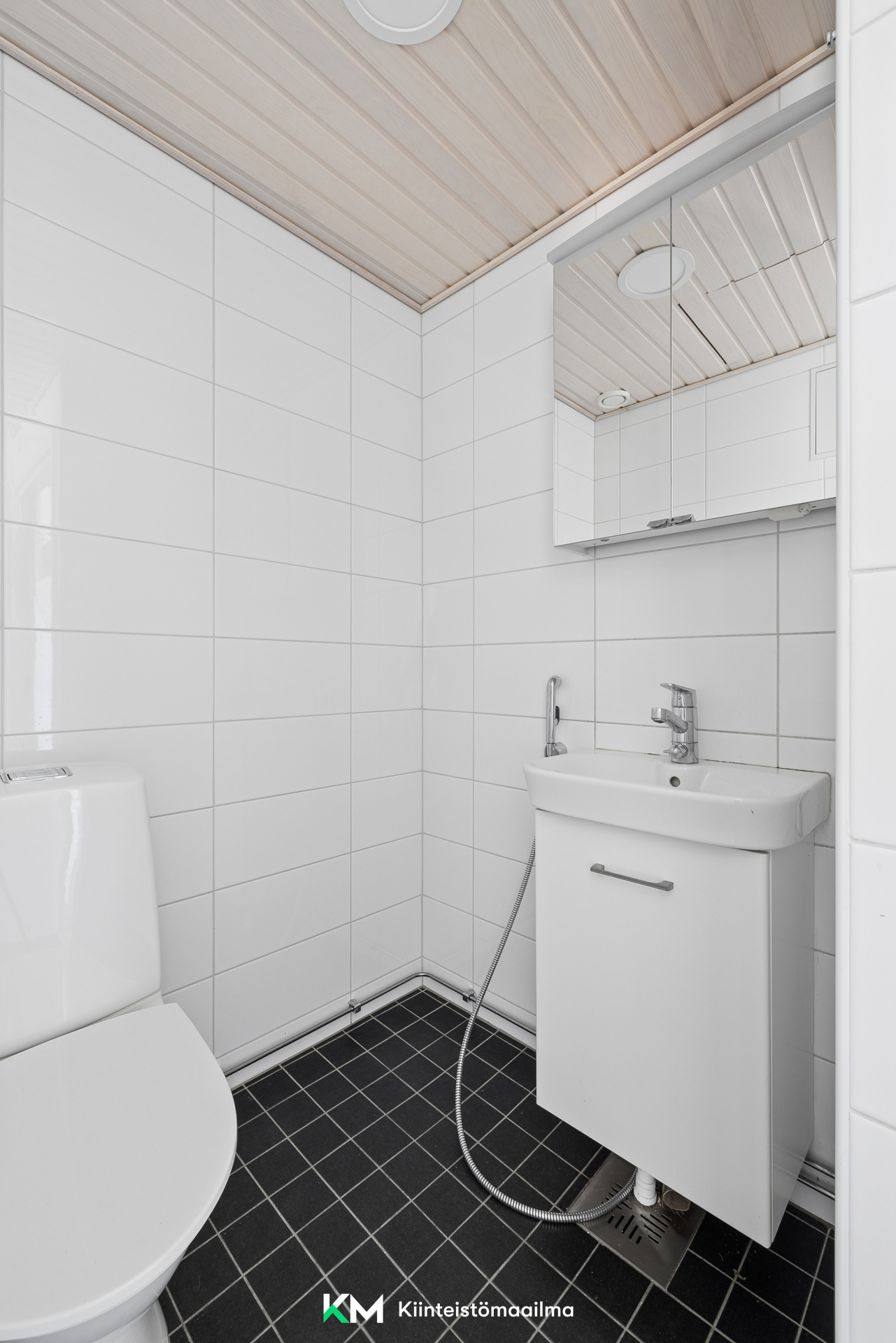 Teuvo Pakkalan tie 8, Pohjois-Haaga, Helsinki