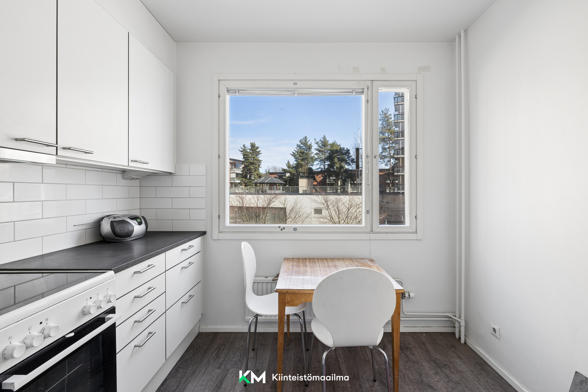 Teuvo Pakkalan tie 8, Pohjois-Haaga, Helsinki