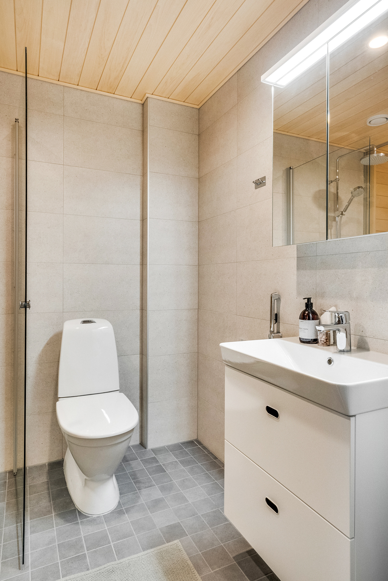 Kauppiaankatu 11, Solja, Pirkkala