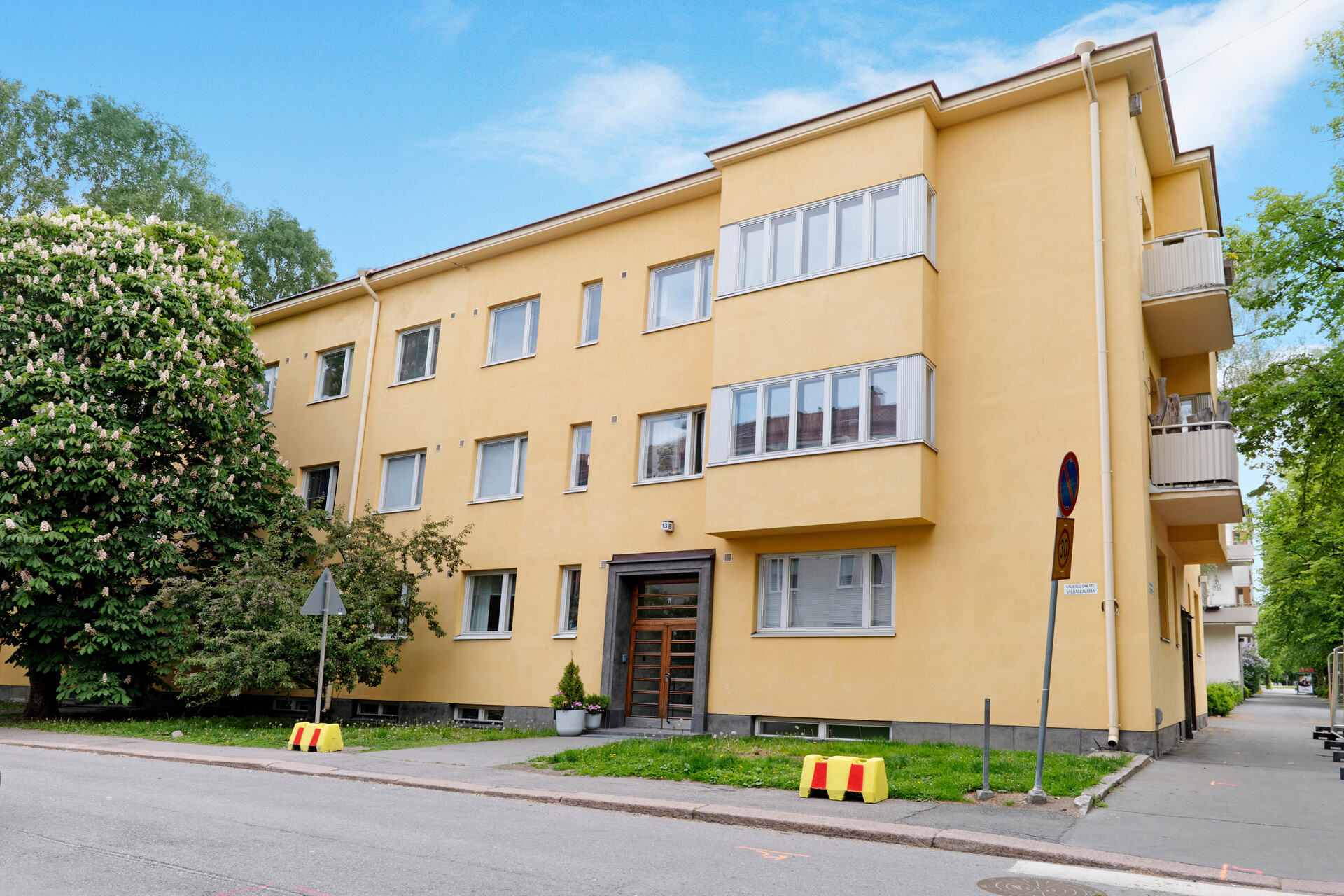 Valhallankatu 13, Taka-Töölö, Helsinki