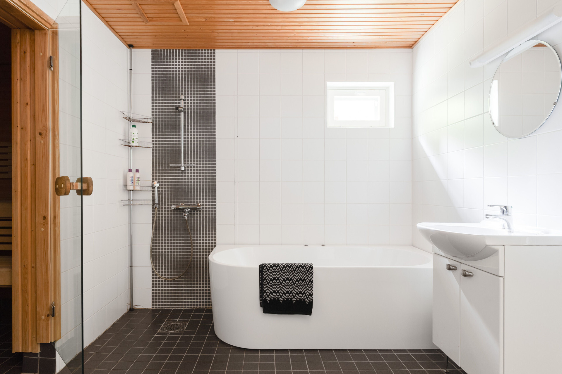 Luuvantie 24, Espoo