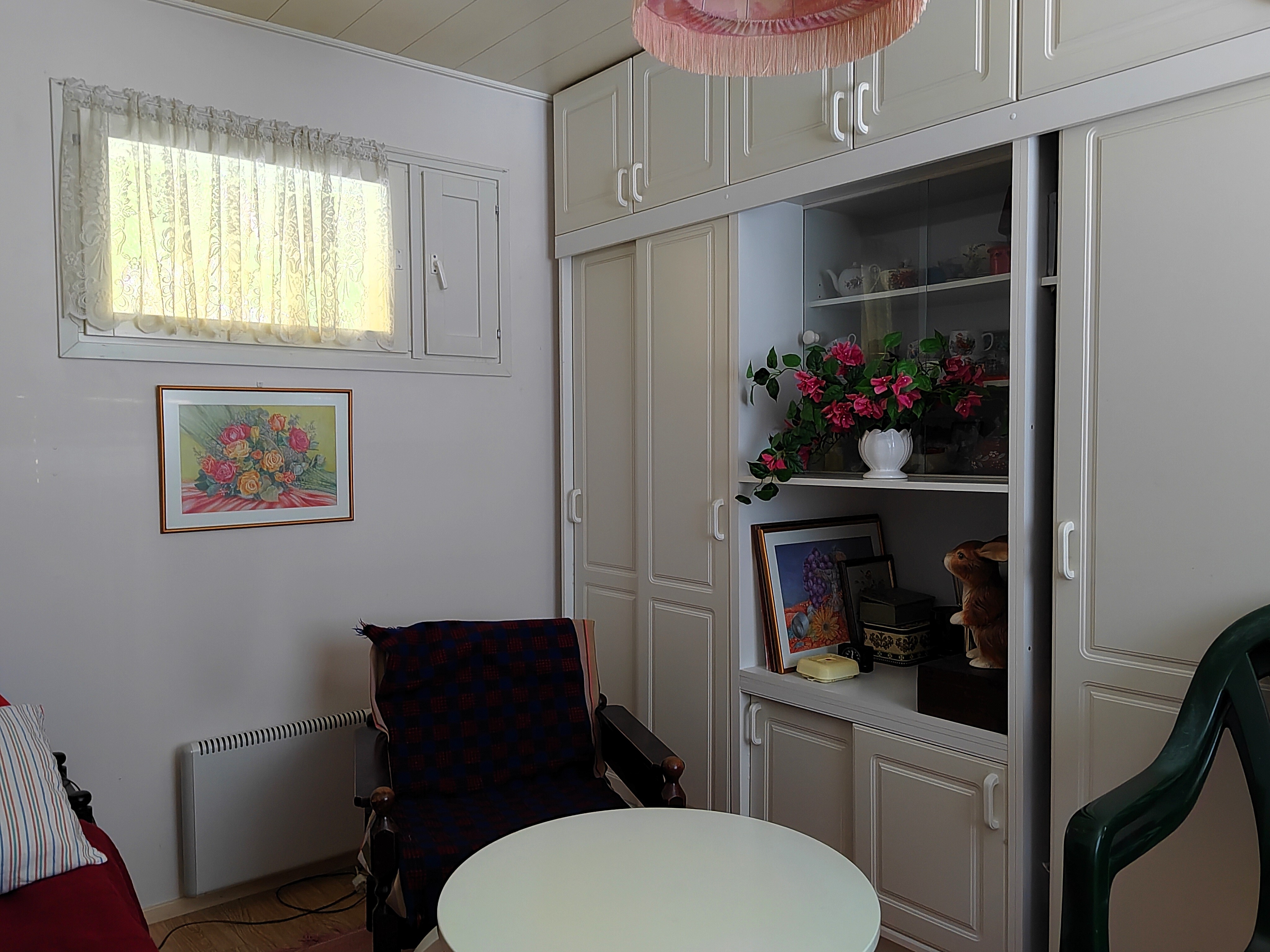 talousrakennuksen tiloja