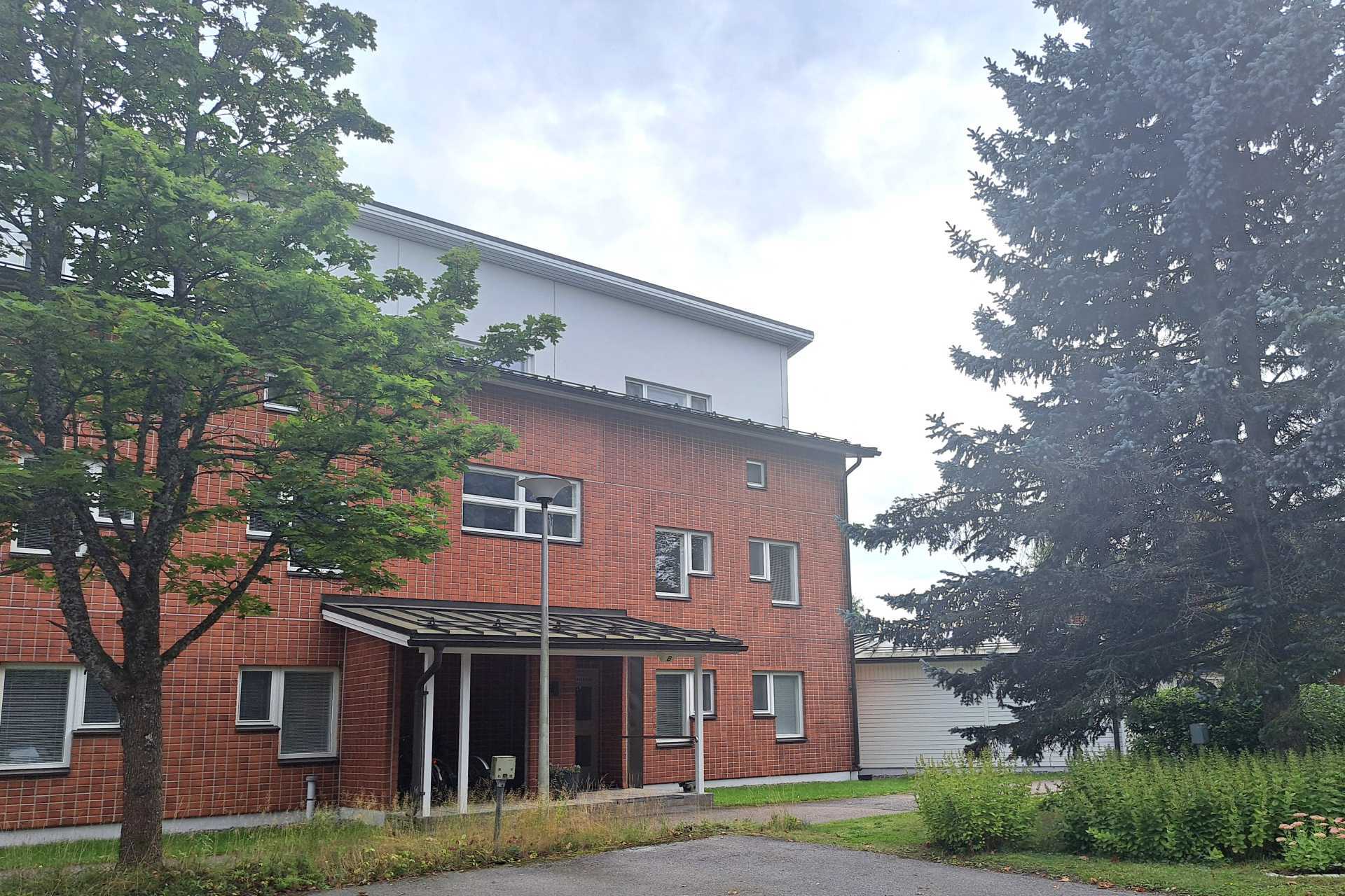 Hietaniitynpolku 2, Ylä-Malmi, Helsinki