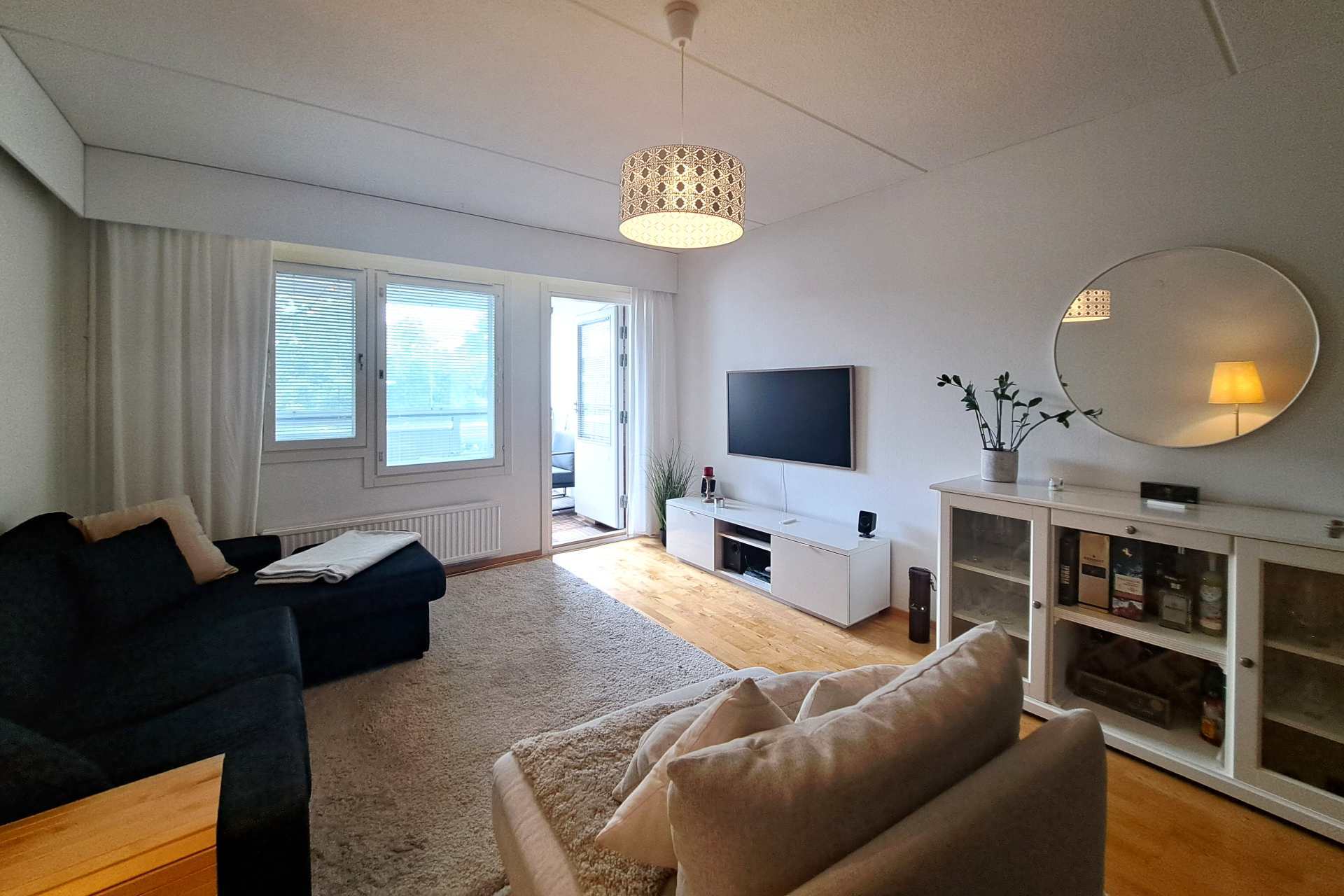 Hietaniitynpolku 2, Ylä-Malmi, Helsinki