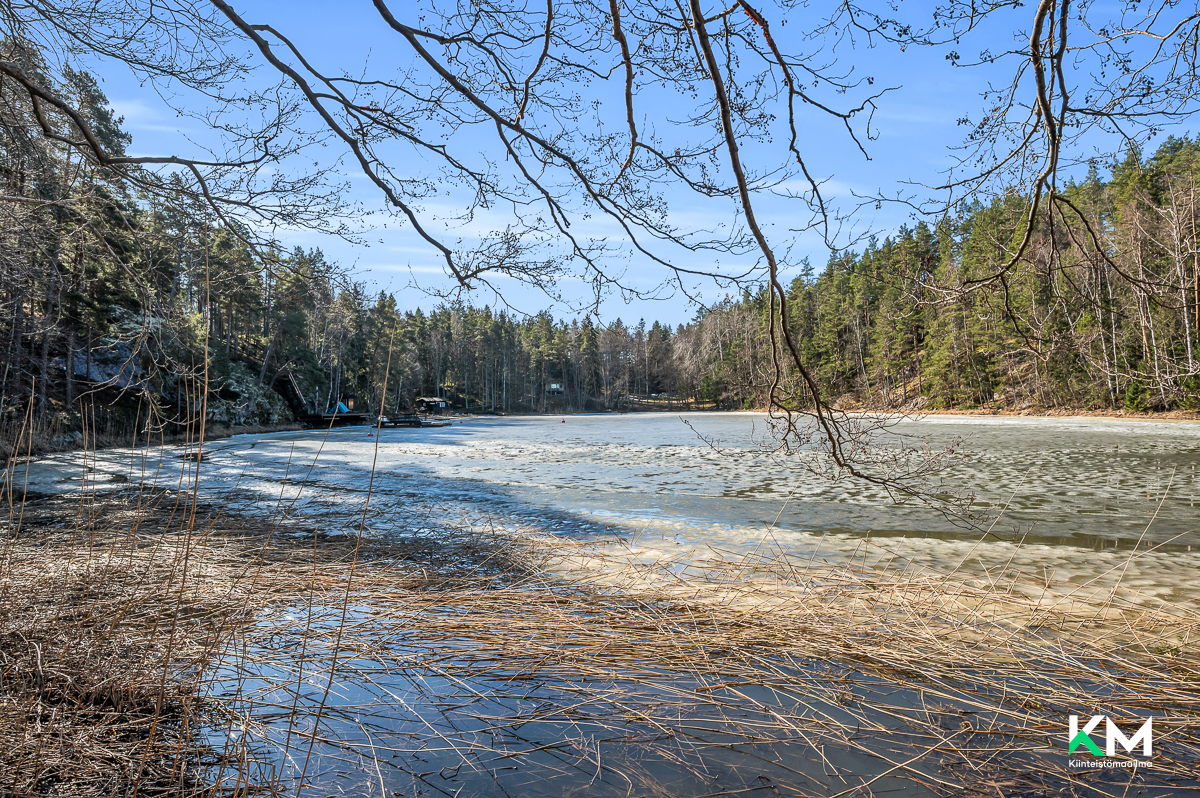 Eteläkuivasto 61, Raasepori