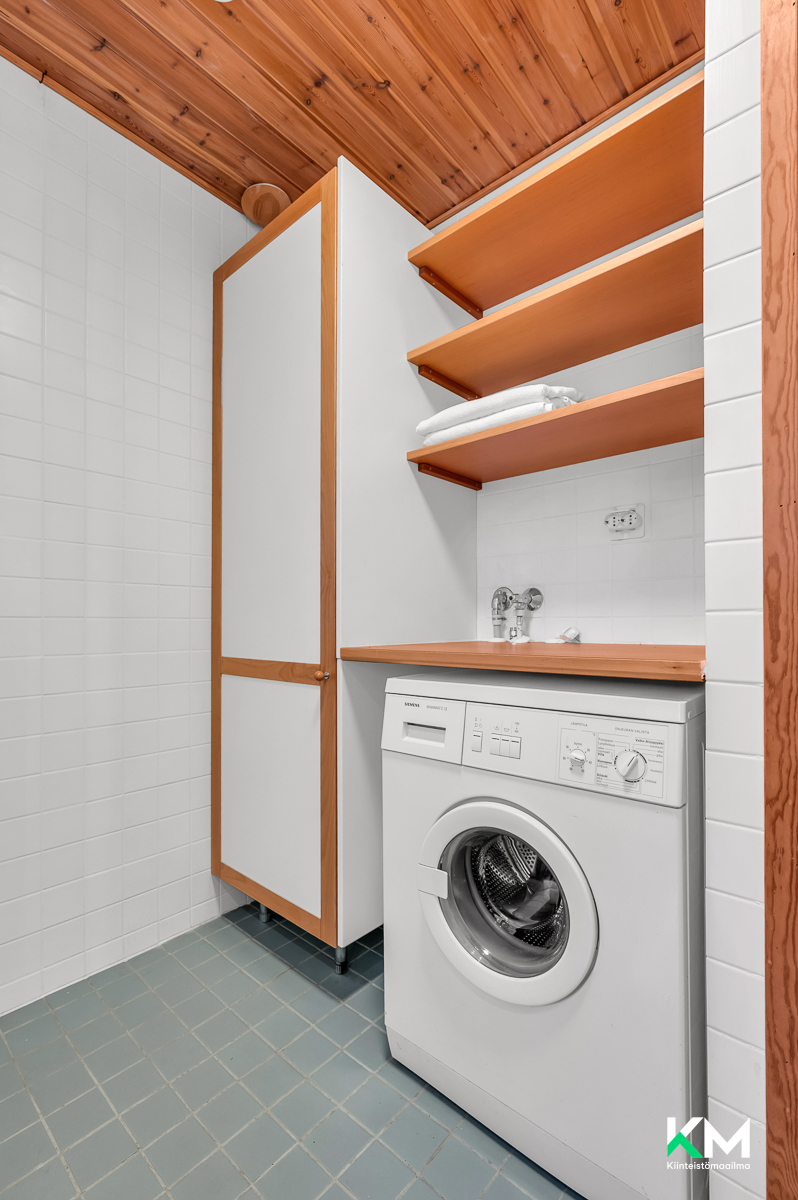 Eteläkuivasto 61, Raasepori