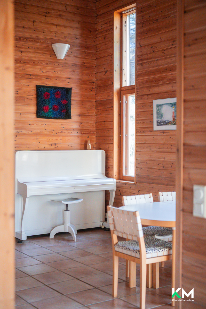 Eteläkuivasto 61, Raasepori