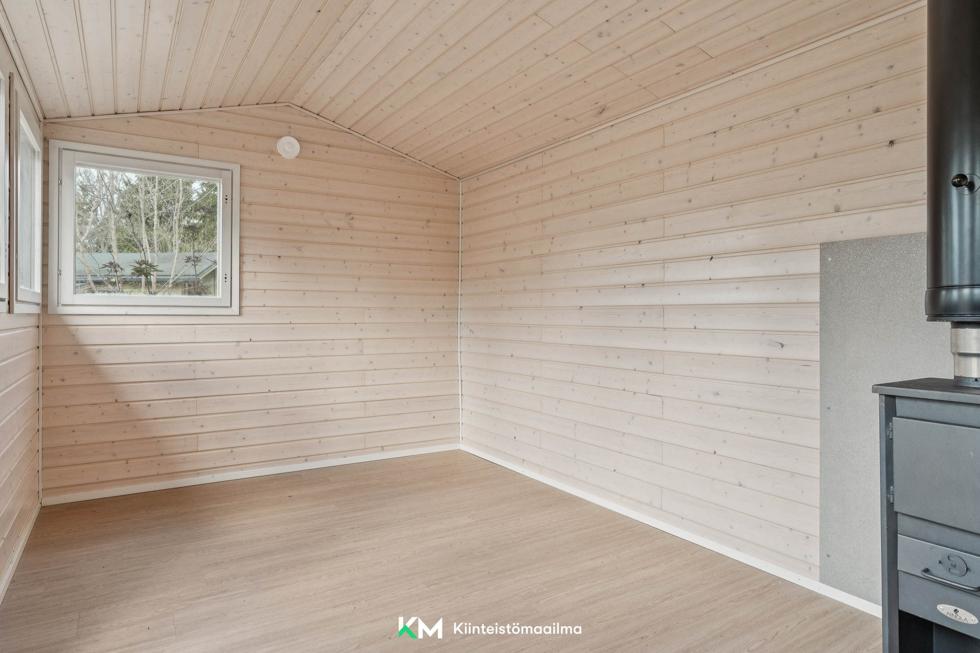 Kesämaja Särkiniemen kesämaja-alue mökki M38, Lauttasaari, Helsinki
