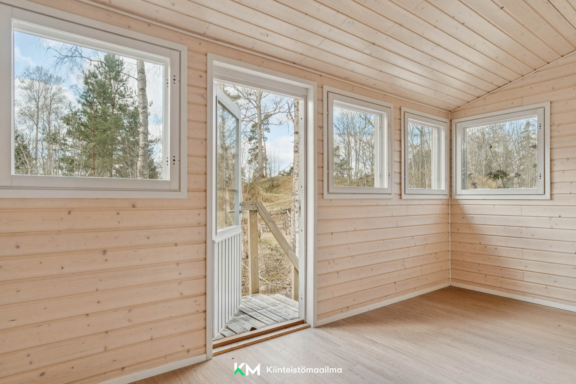 Kesämaja Särkiniemen kesämaja-alue mökki M38, Lauttasaari, Helsinki