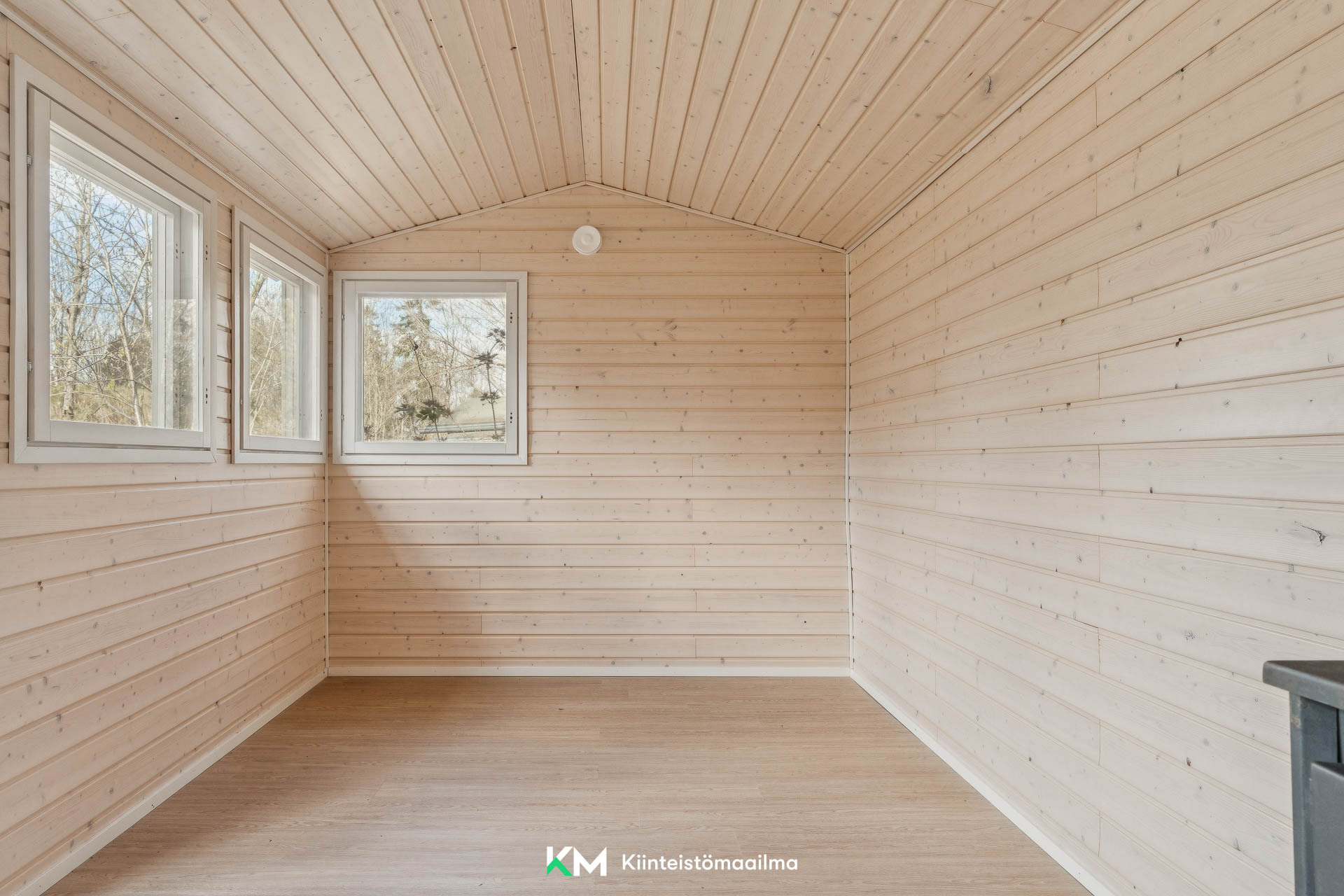 Kesämaja Särkiniemen kesämaja-alue mökki M38, Lauttasaari, Helsinki