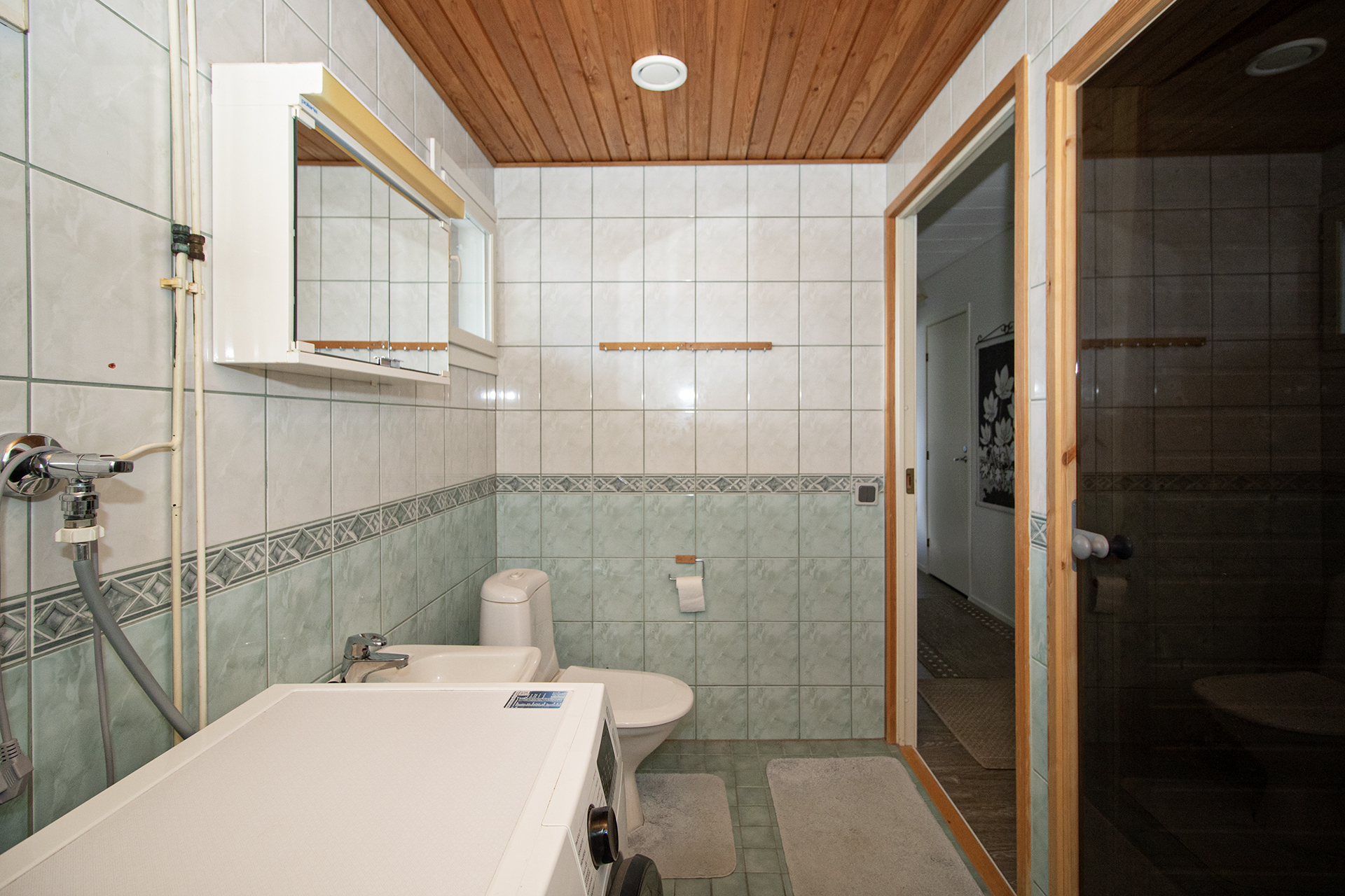 Kylpyhuone toinen Wc- istuin