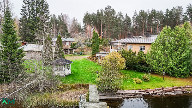 Vuoteenkoskentie 16, Hartola