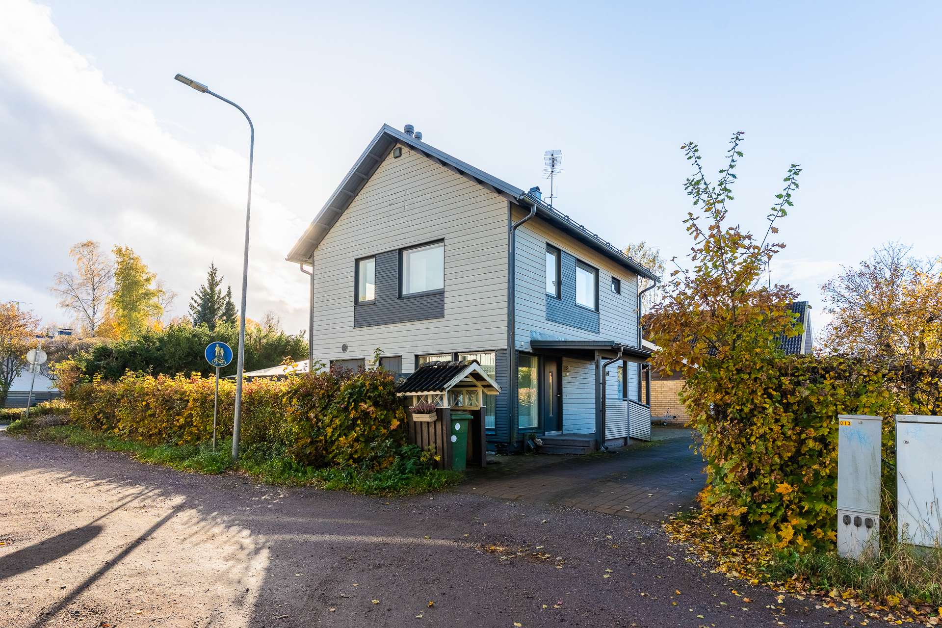 Iivarintie 15, Puistola, Helsinki