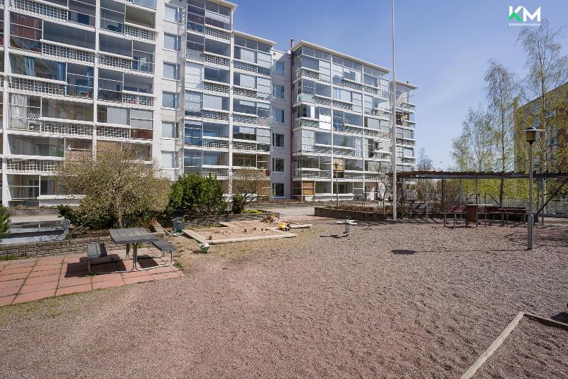 Strömbergintie 12, Pitäjänmäki, Helsinki