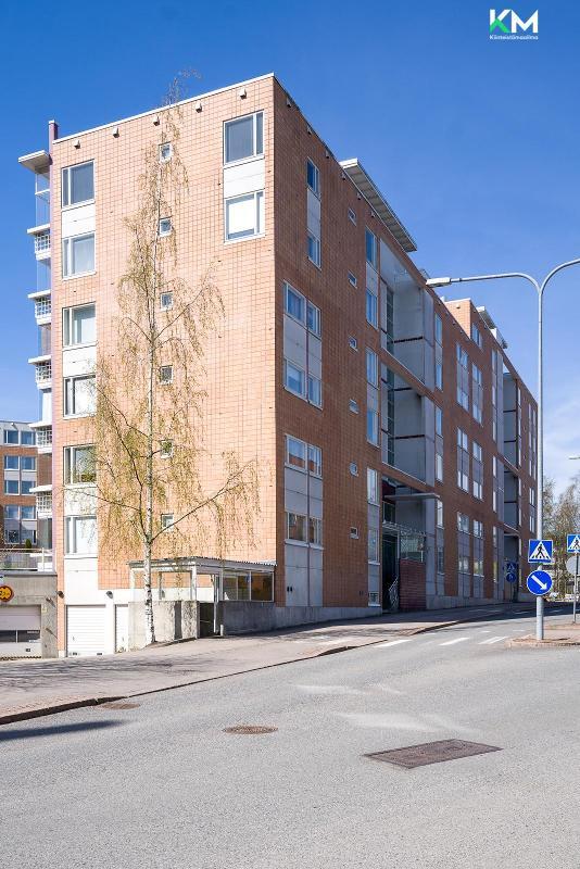 Strömbergintie 12, Pitäjänmäki, Helsinki