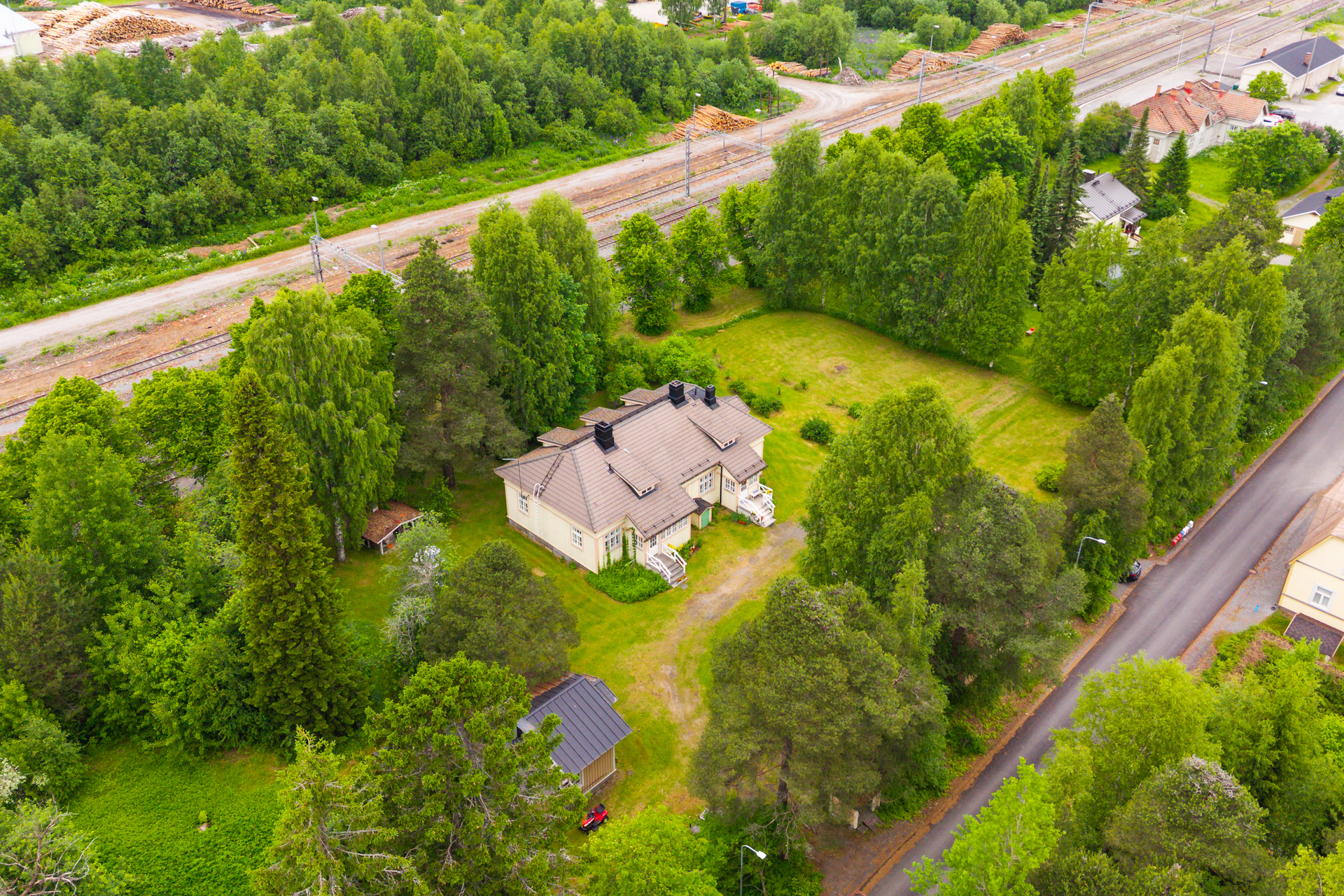 Ratakatu 1, Hankasalmen Asemankylä, Hankasalmi