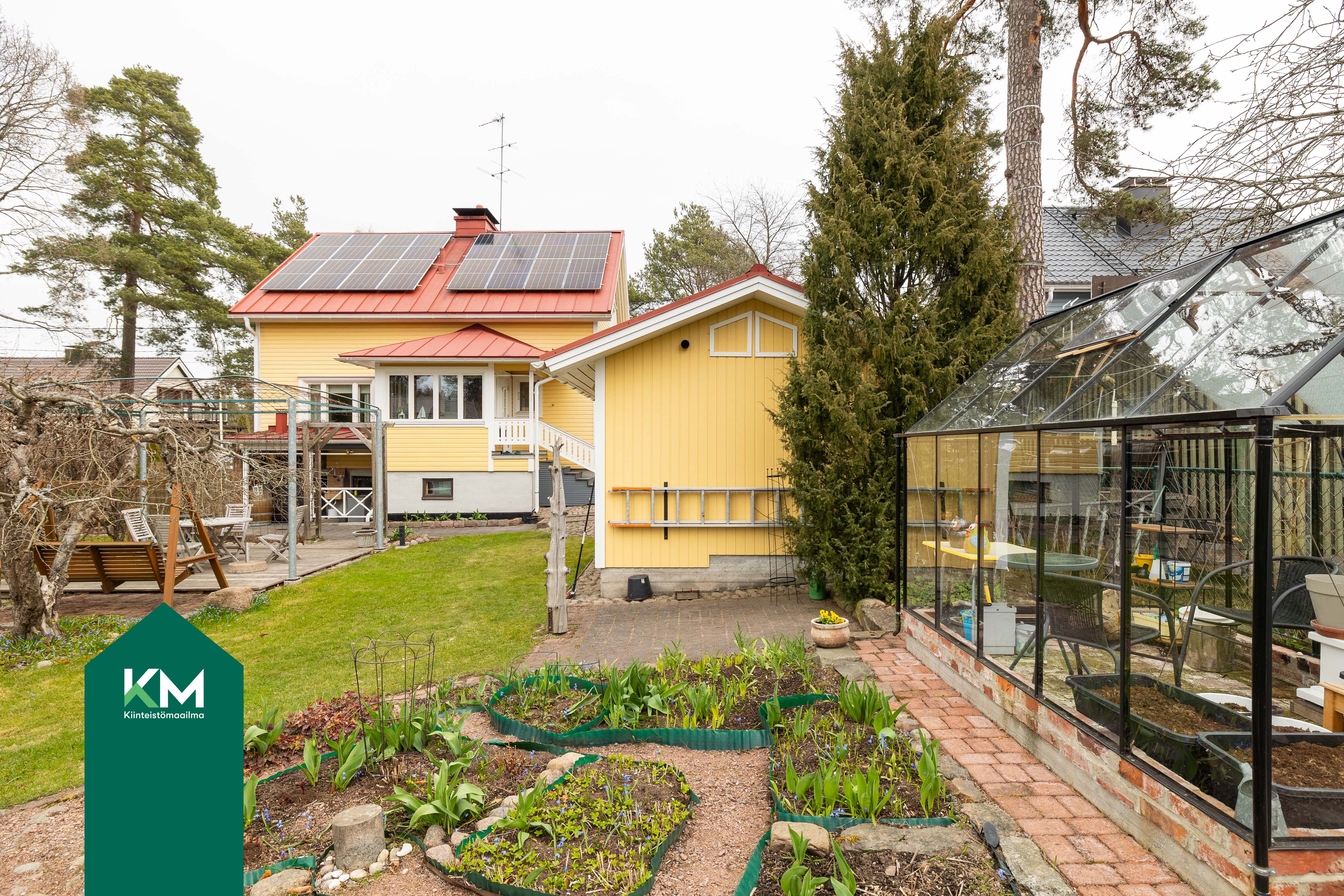 Satakielentie 11, Metsola, Kotka