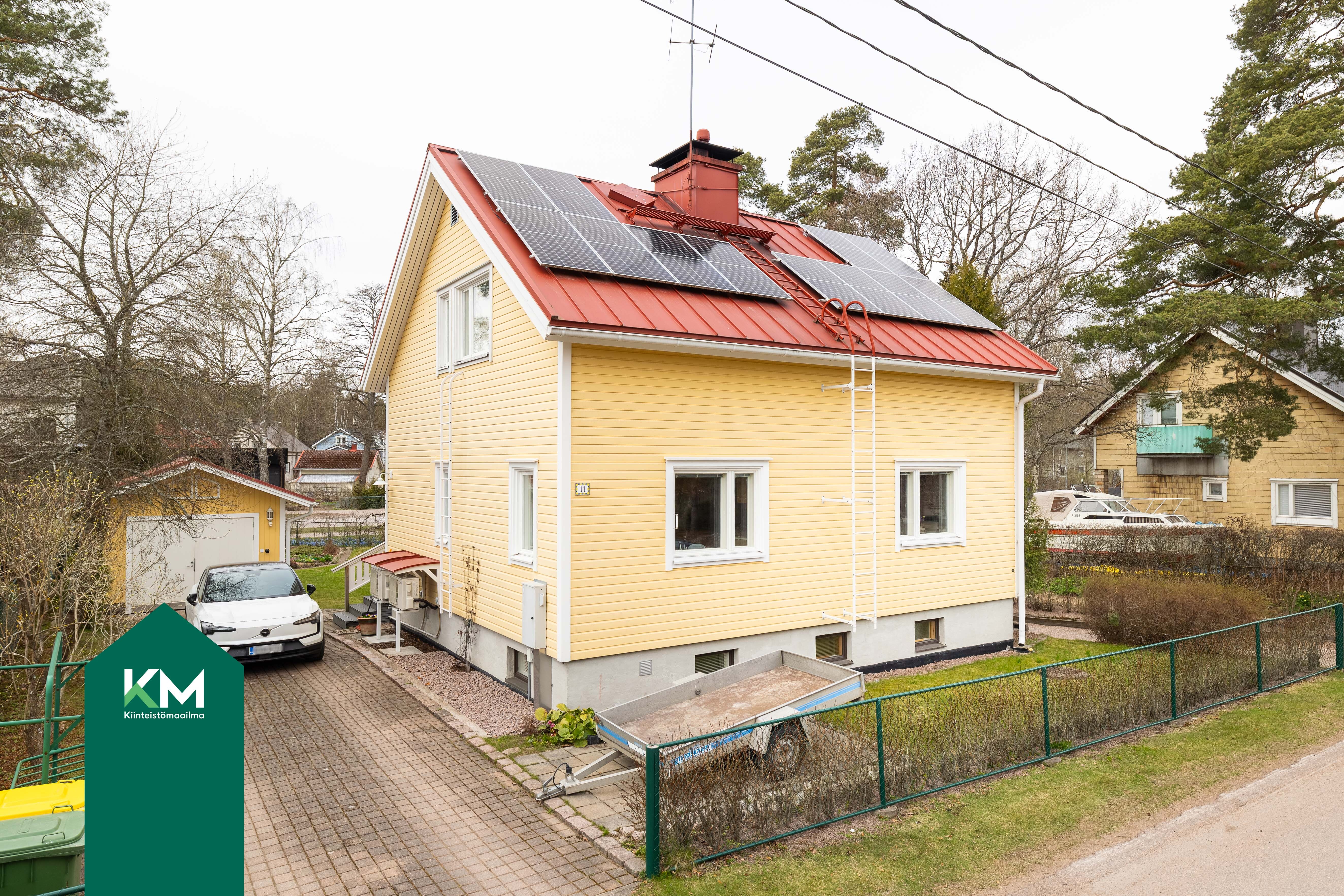 Satakielentie 11, Metsola, Kotka