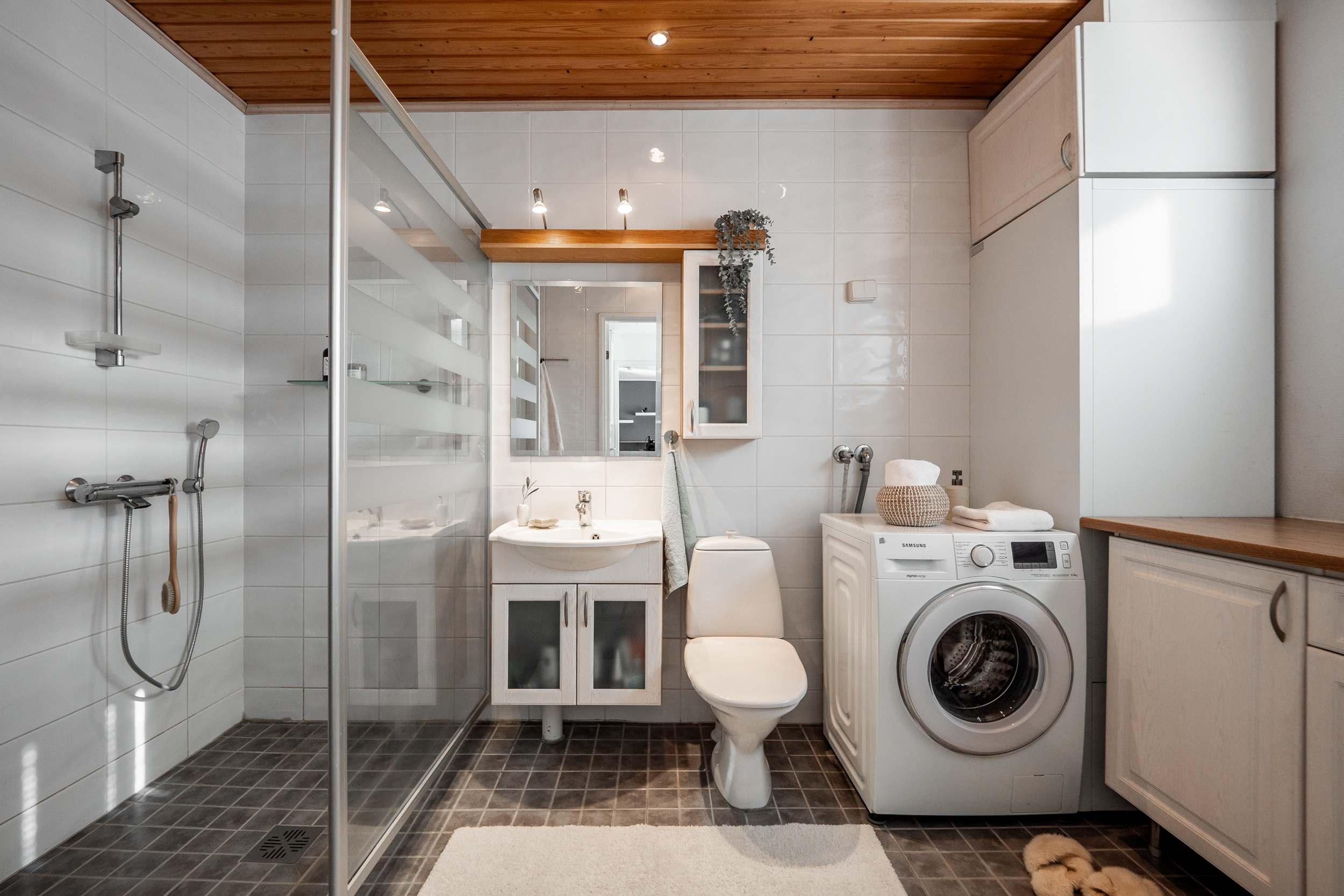 Kangasmetsäntie 4, Iinatti, Oulu