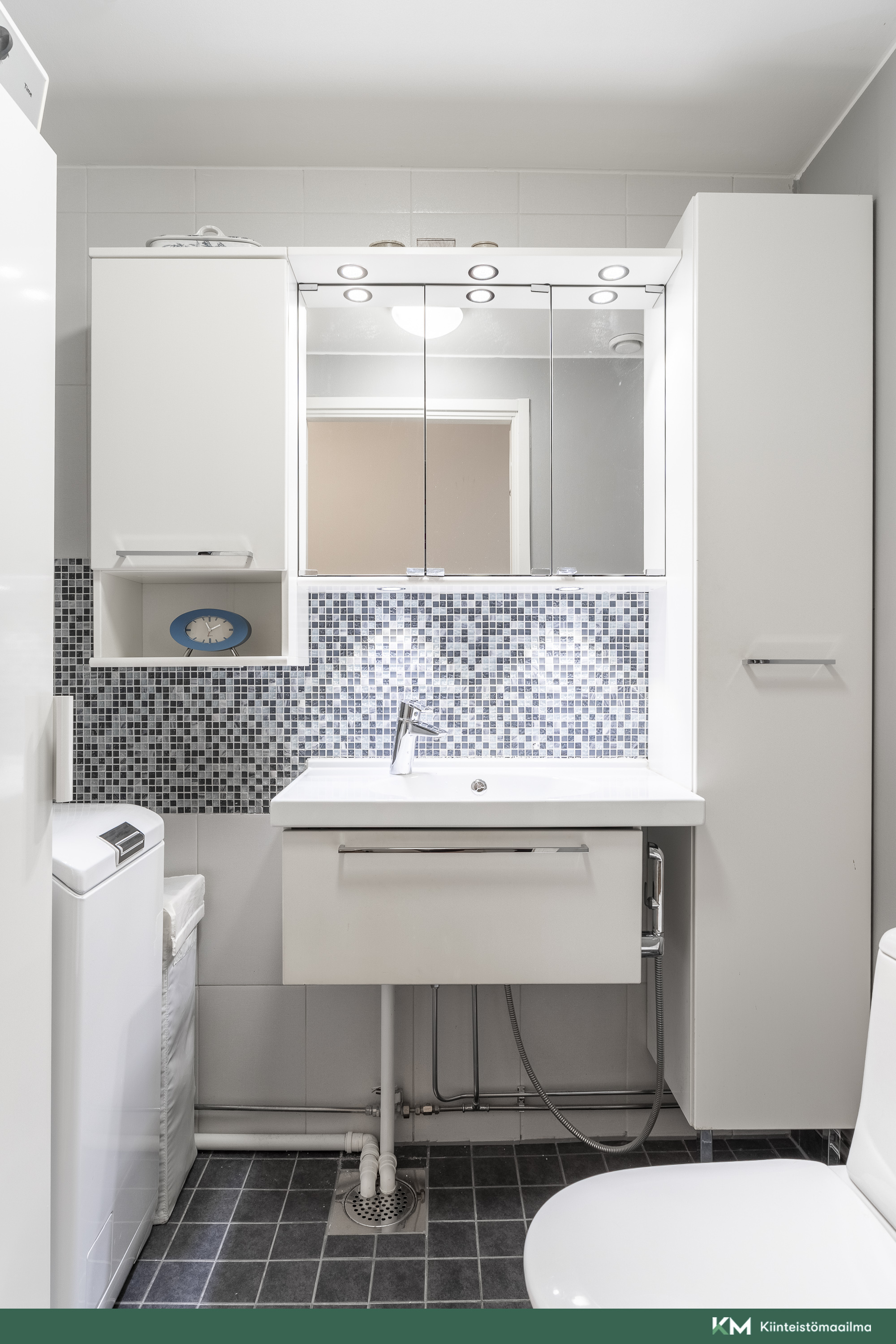 Rusthollarinkuja 7, Puotila, Helsinki