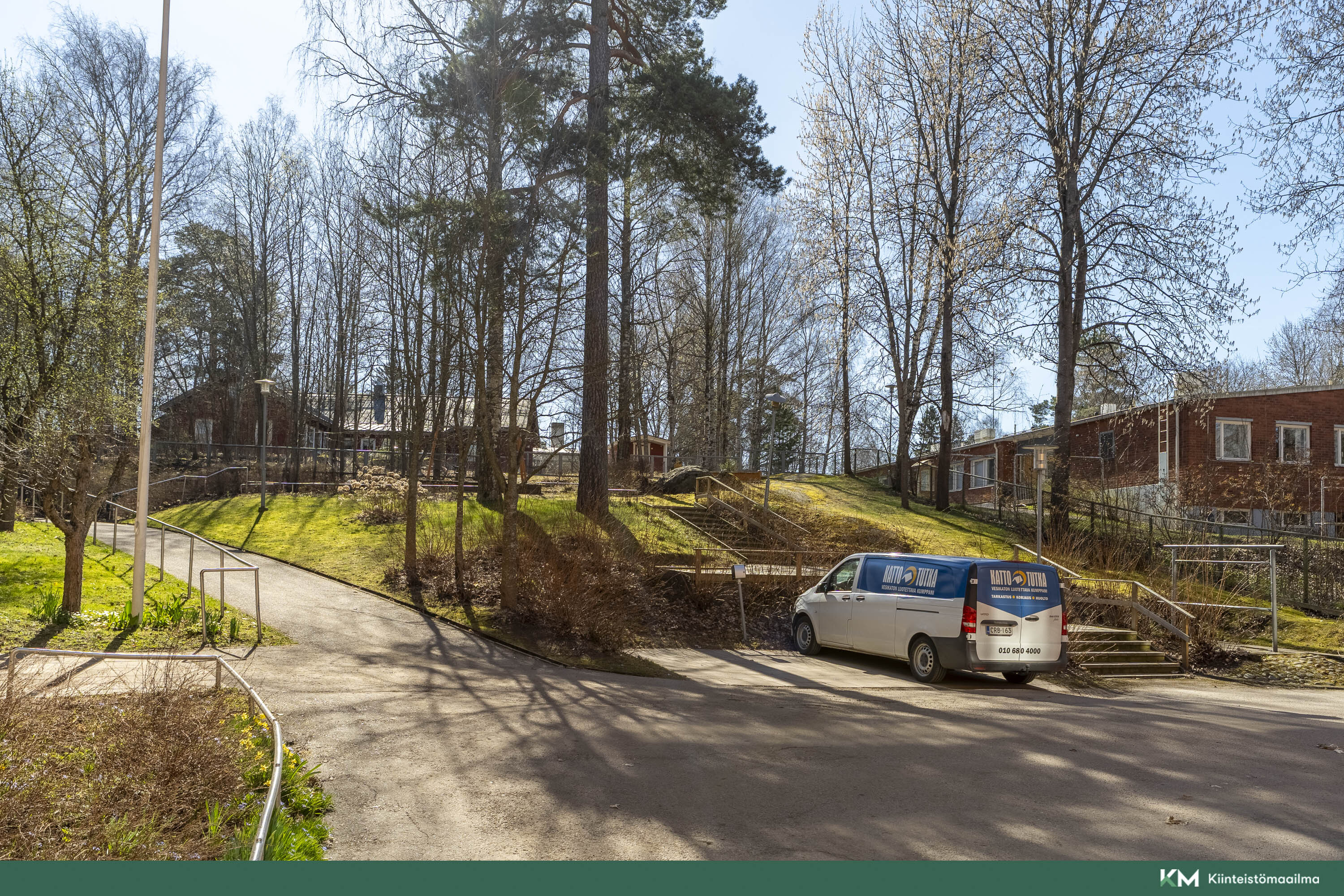 Rusthollarinkuja 7, Puotila, Helsinki