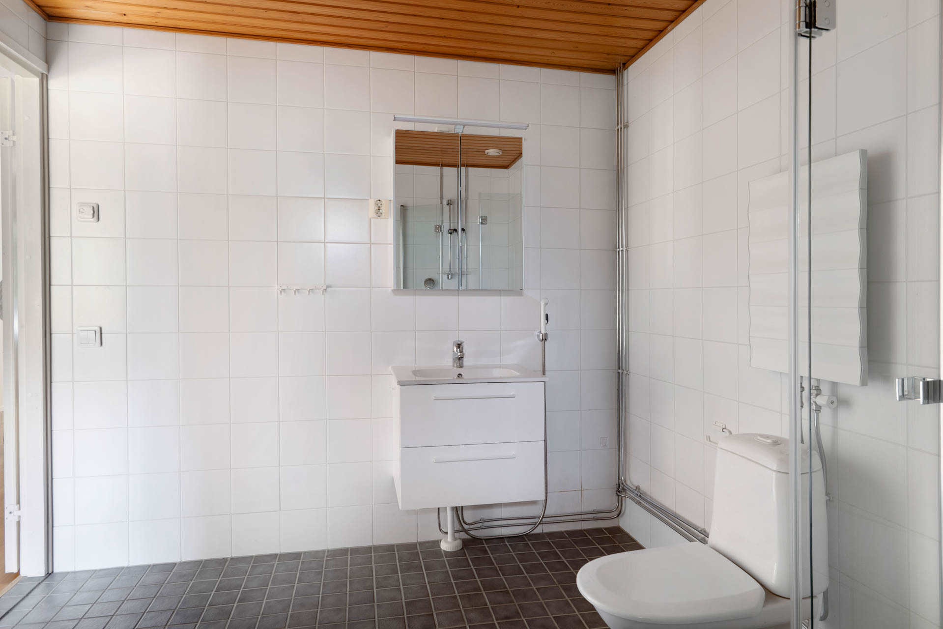 Amiraalin puistotie 6 B, Espoonlahti, Espoo