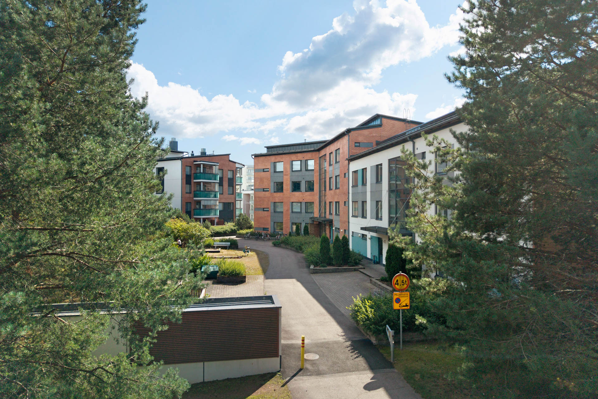 Amiraalin puistotie 6 B, Espoonlahti, Espoo