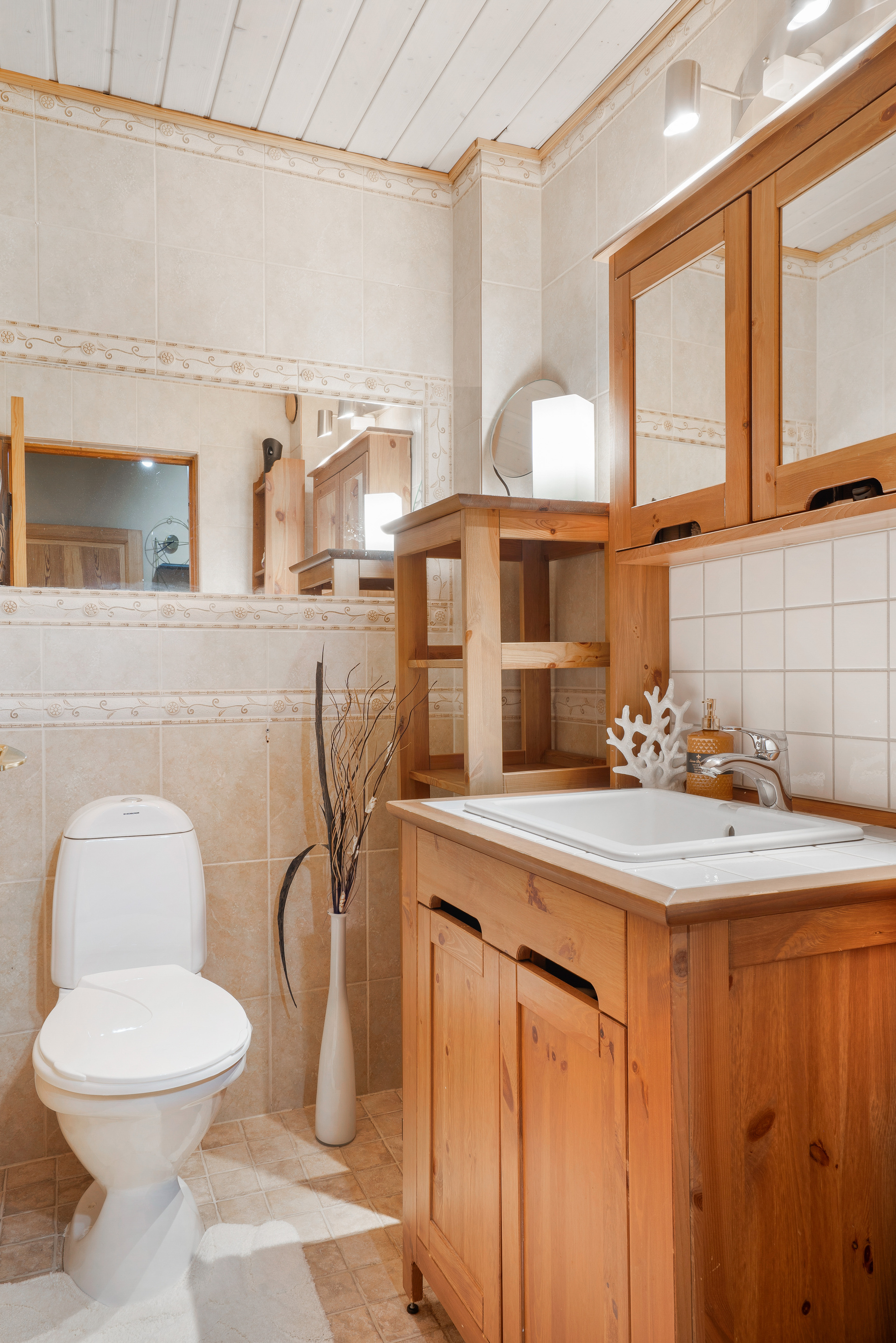 Lauhatie 29, Viertola, Vantaa