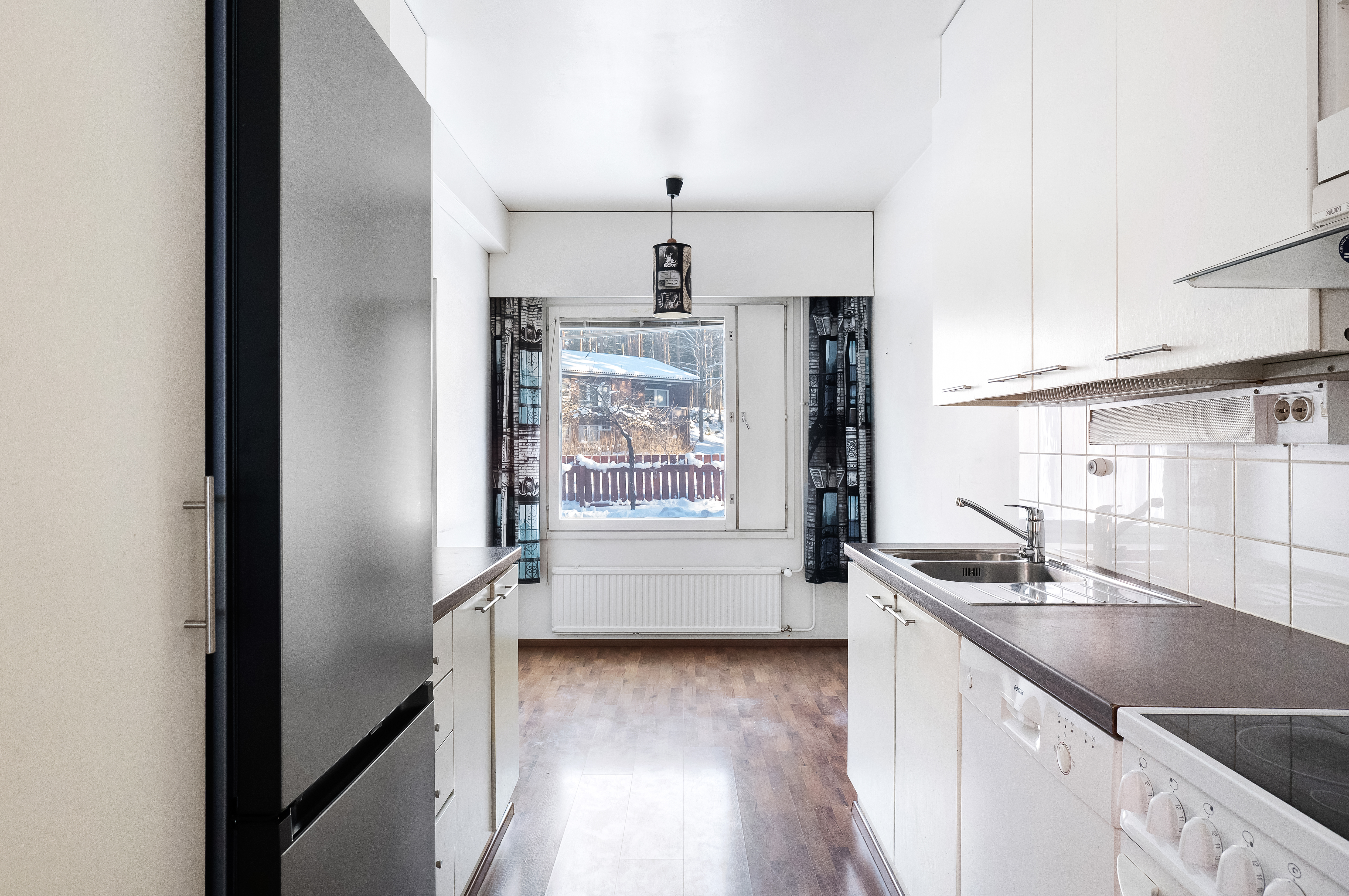 KEITTIÖ JA RUOKAILUTILA