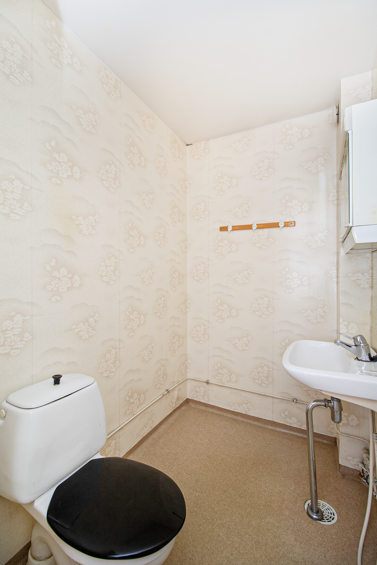 Erillinen wc.