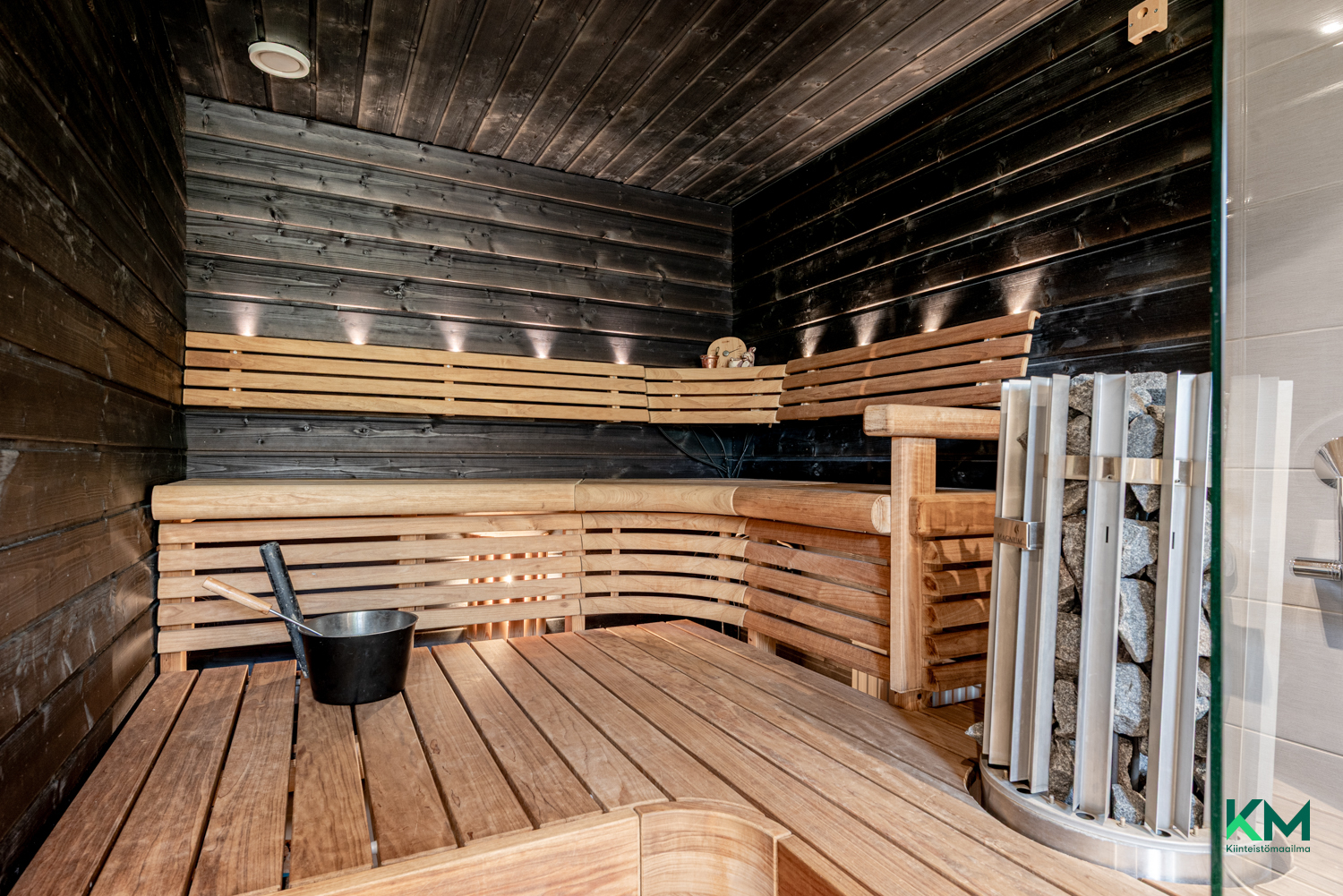 Vanha Suutarinkyläntie 15, Tapaninkylä, Helsinki