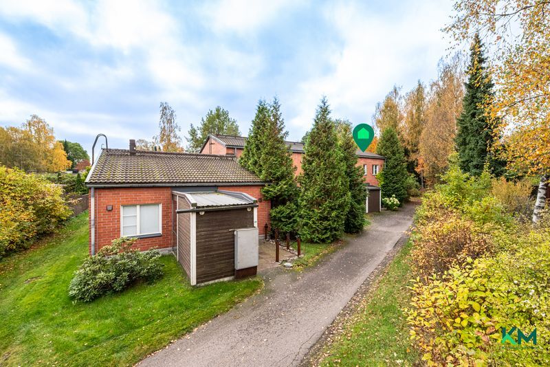 Vanha Suutarinkyläntie 15, Tapaninkylä, Helsinki