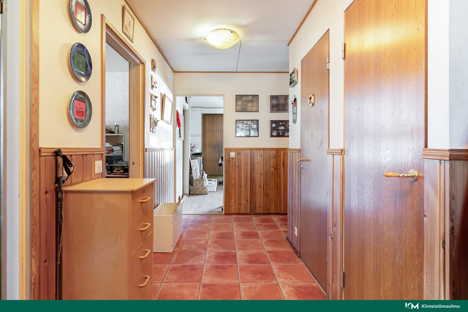 Vaatturin kiertotie 30, Tuusula