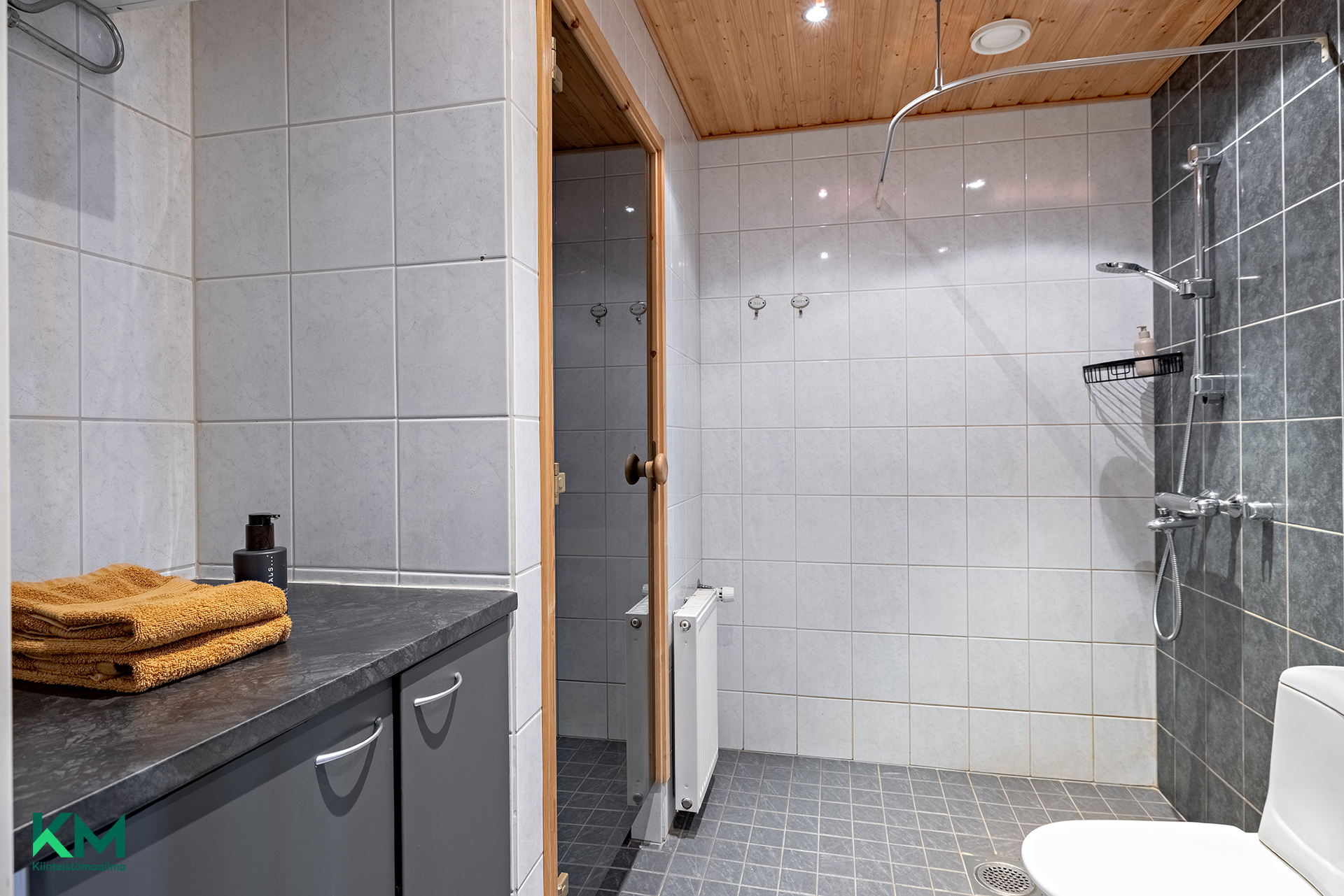 Siipipeilintie 16, Kaakkuri, Oulu