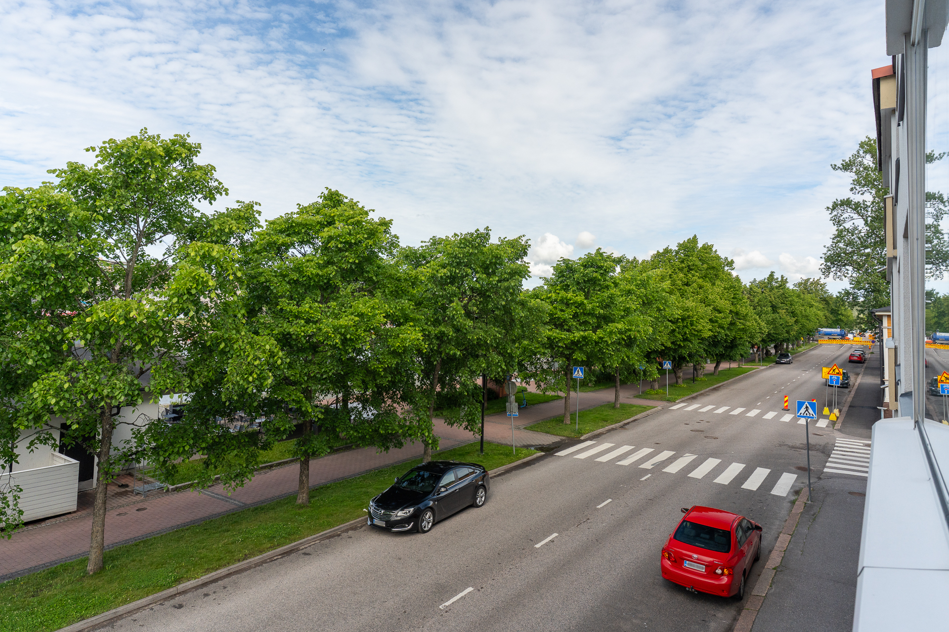 Näkymä parvekkeelta Jokikadulle