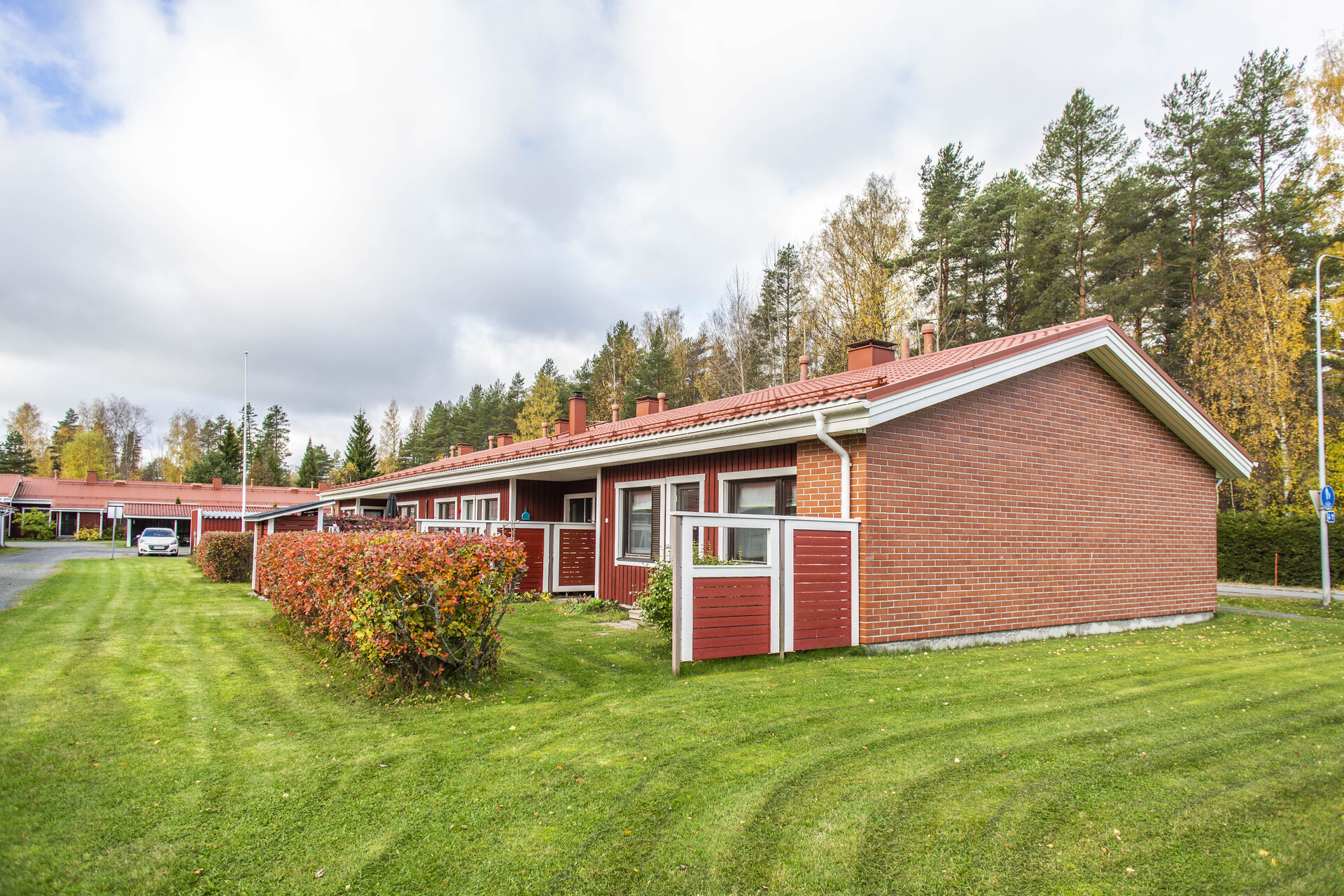Levälahdentie 2-4, Levälahti, Kangasniemi