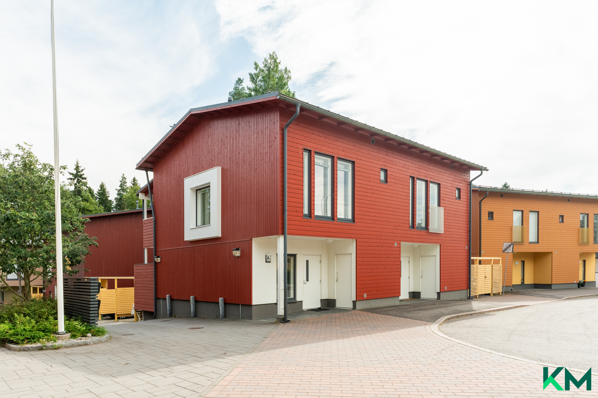 Arjen luksusta lisää rauhallinen sijainti päättyvän tien päässä