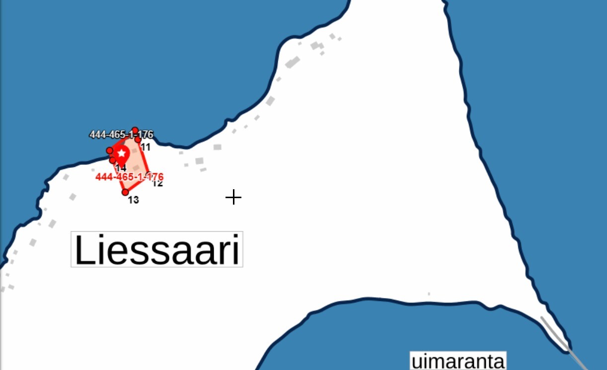 Liessaaren silta alhaalla oikealla