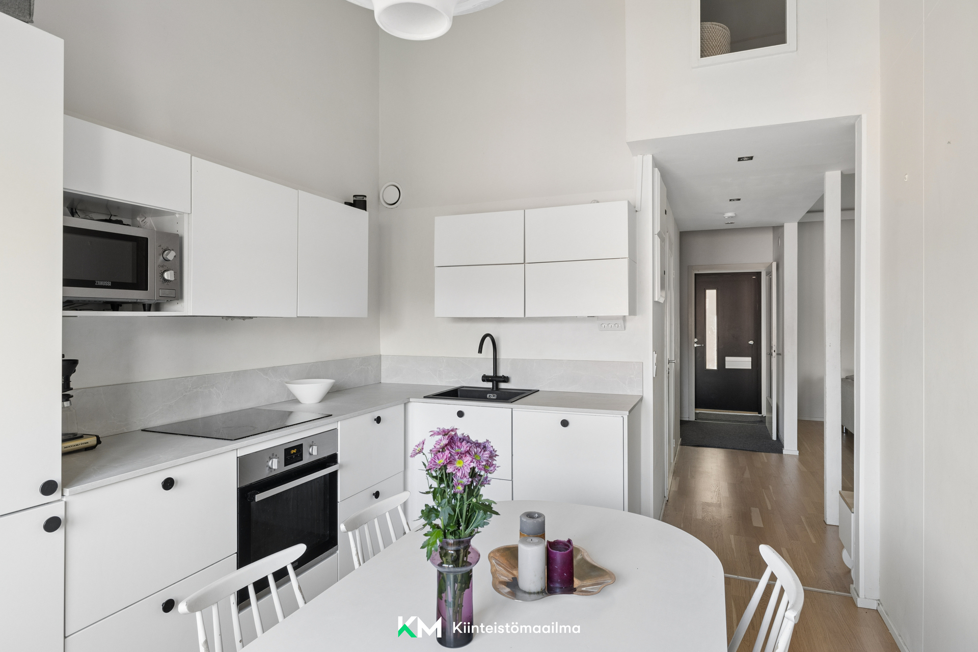 Niitynperäntie 8, Lassila, Helsinki