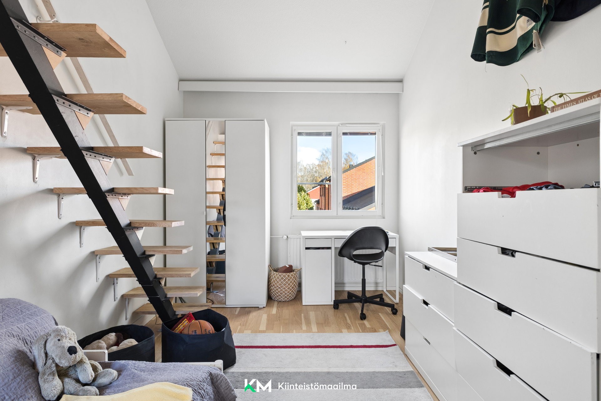 Niitynperäntie 8, Lassila, Helsinki