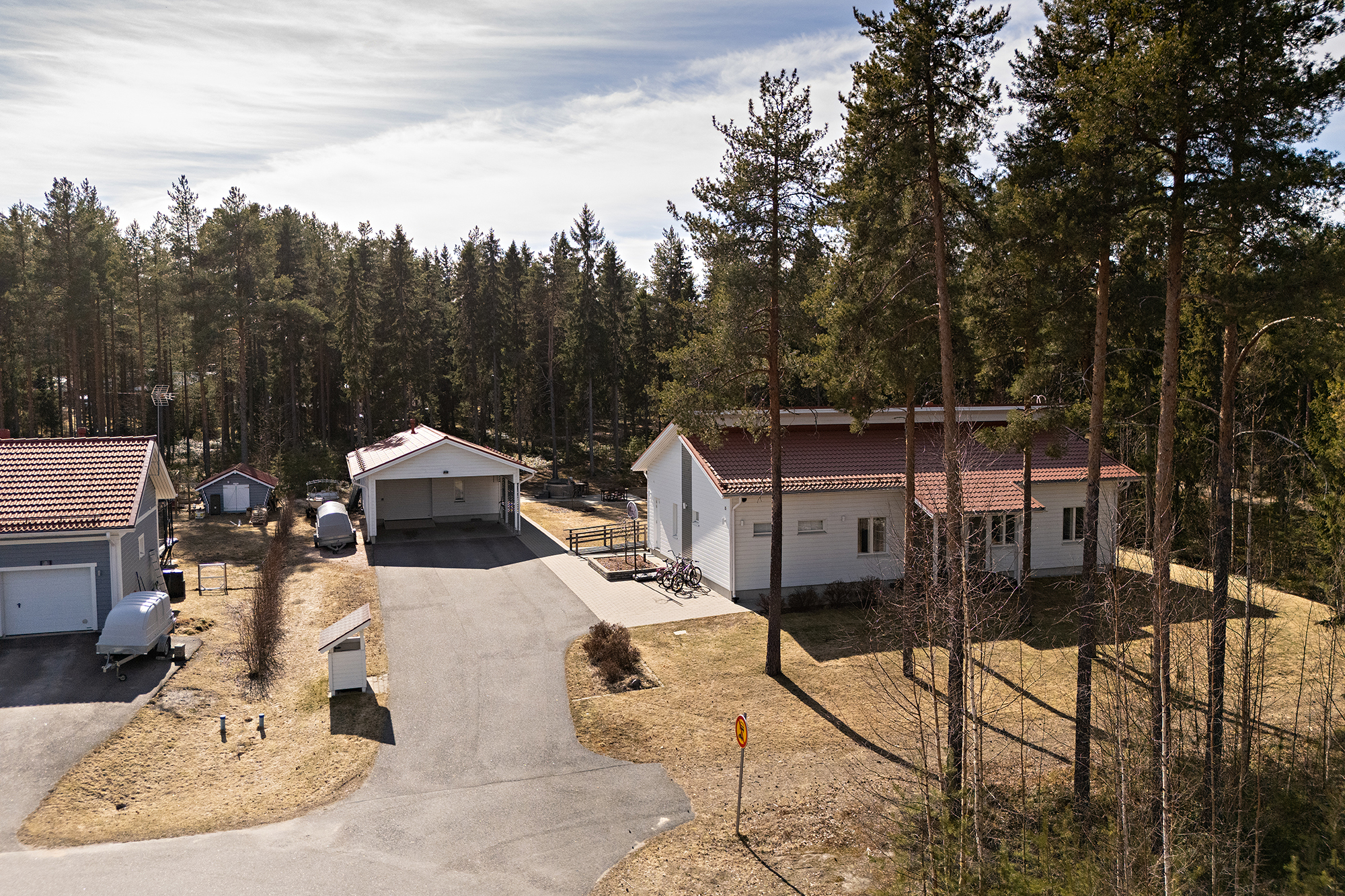 Roosankuja 15, Päivärinne, Muhos